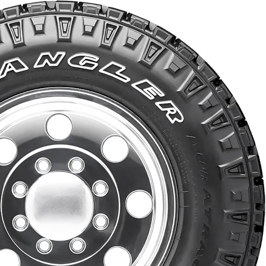 Goodyear Wrangler DuraTrac Studdable Rugged Terrain LT235/75R15 104/101Q C Light Truck Tire