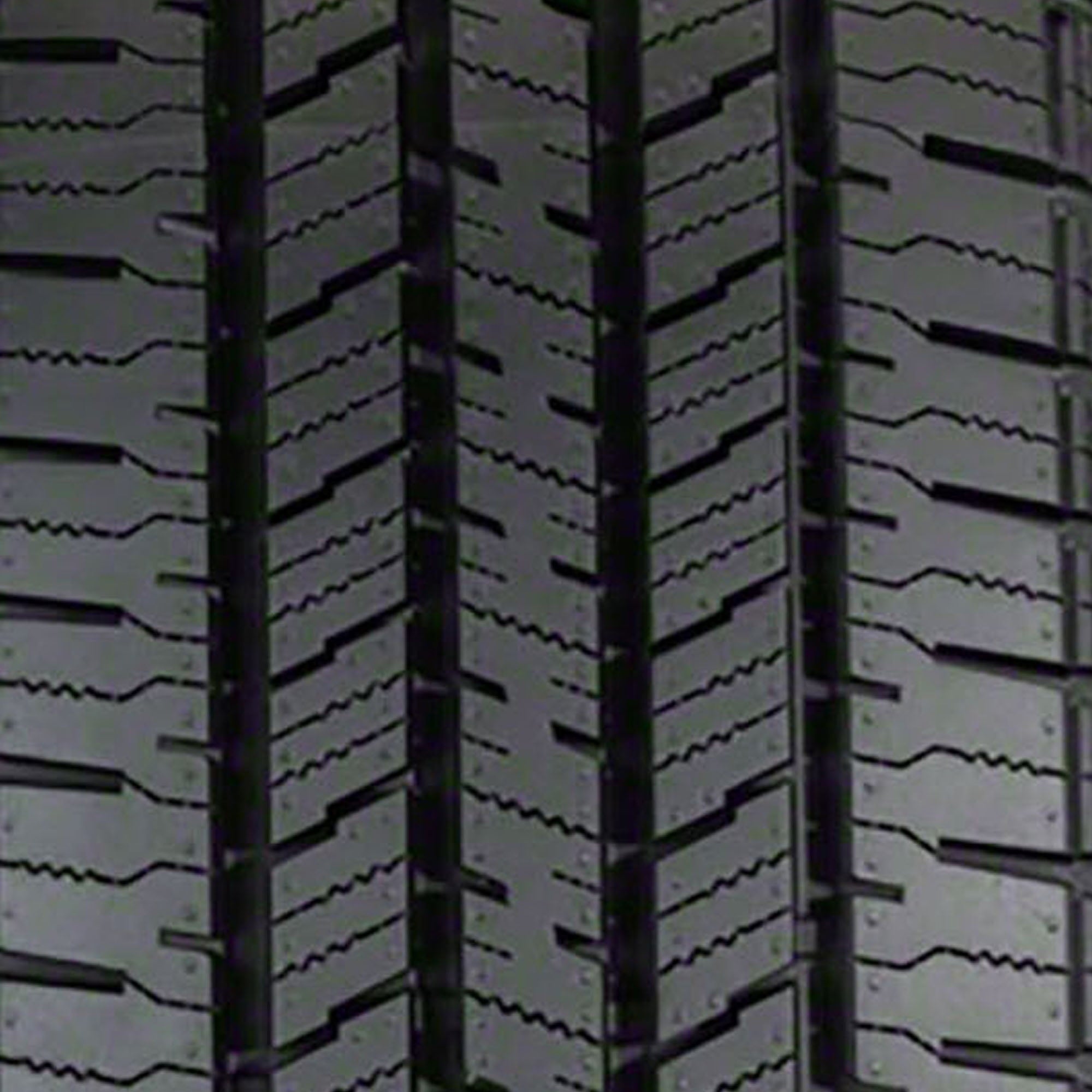 Hankook Dynapro HT (RH12) Highway 275/55R20 113T Light Truck Tire Fits: 2014-18 Chevrolet Silverado 1500 High Country, 2011-18 GMC Sierra 1500 Denali