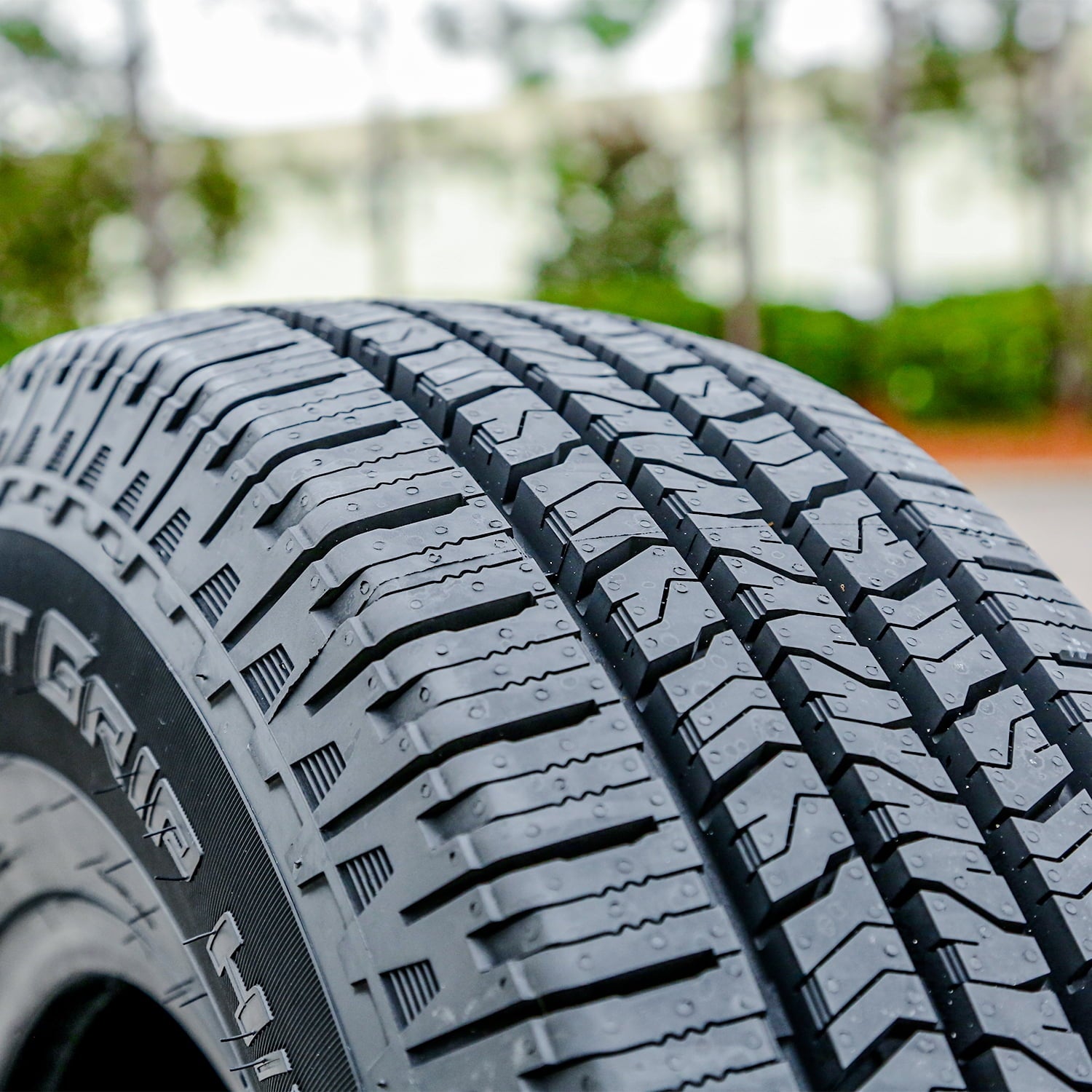 Venom Power Covert Grip H/T LT235/85R16 235/85R16 120/116Q E 10 Ply Light Truck Tire