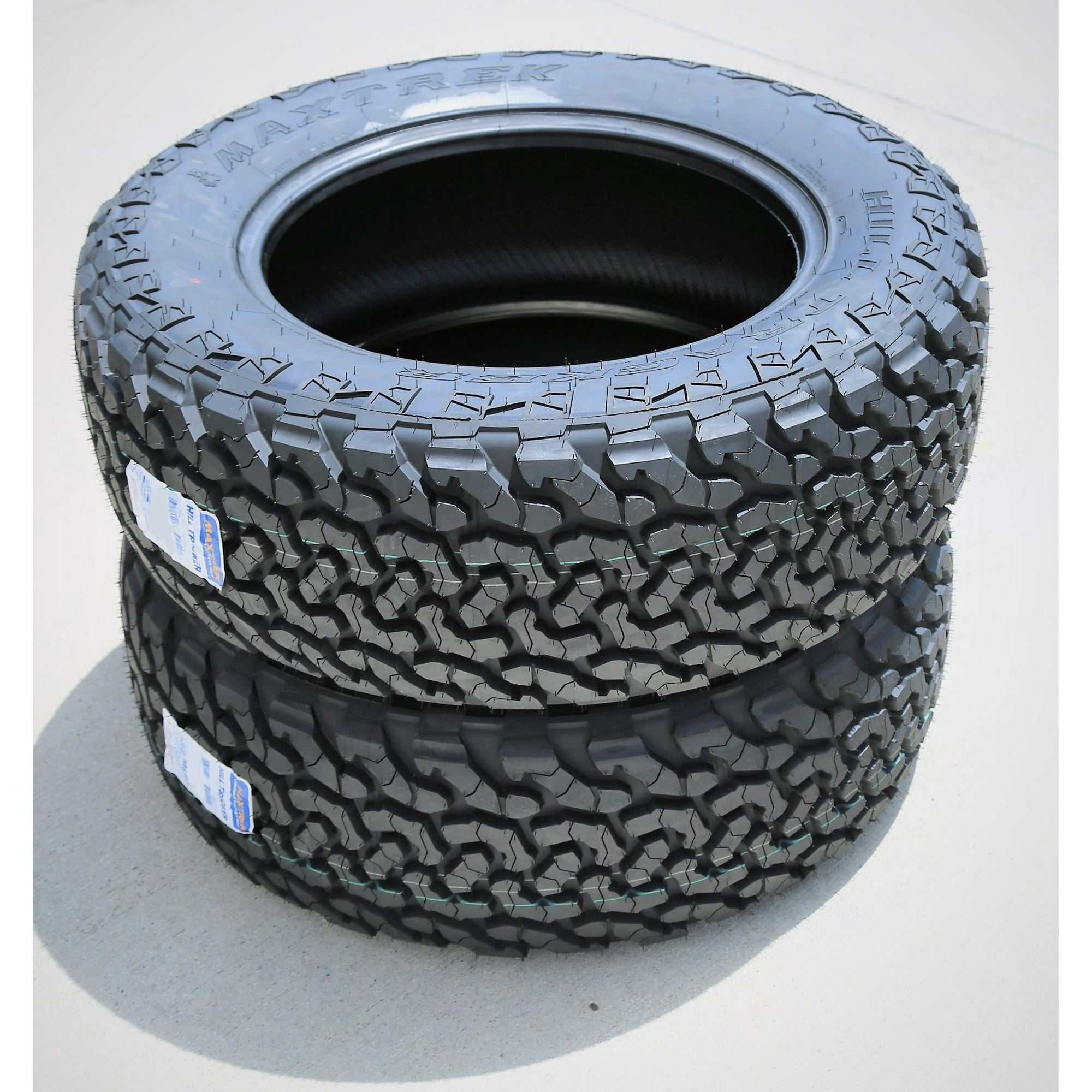 Maxtrek Hill Tracker 245/70R16 111S a/t All Terrain Tire