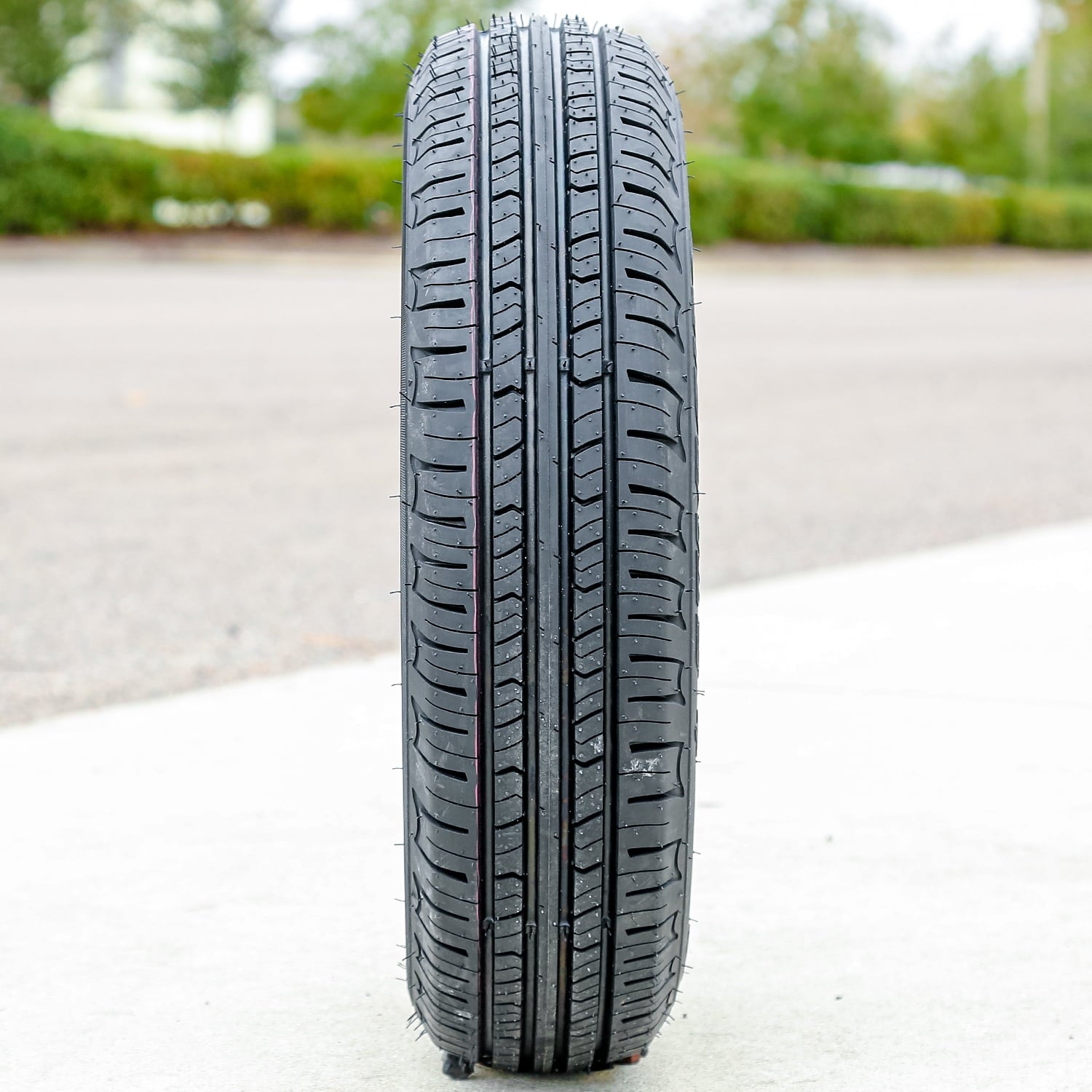 Starfire Solarus Classic 185/75R14 89T a/s All Season Tire