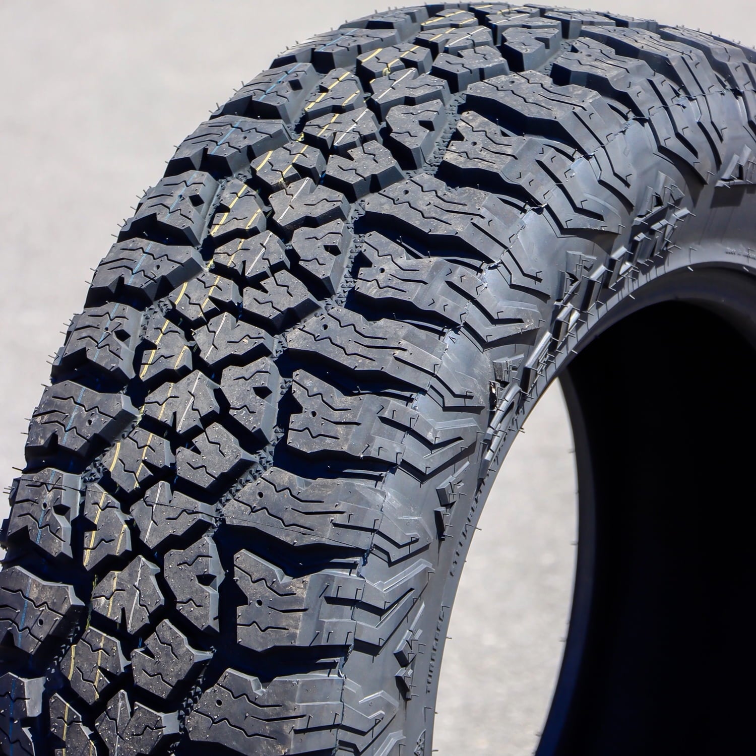 Delium Terra Raider A/TX KU-257 245/65R17 111T XL All Terrain Tire