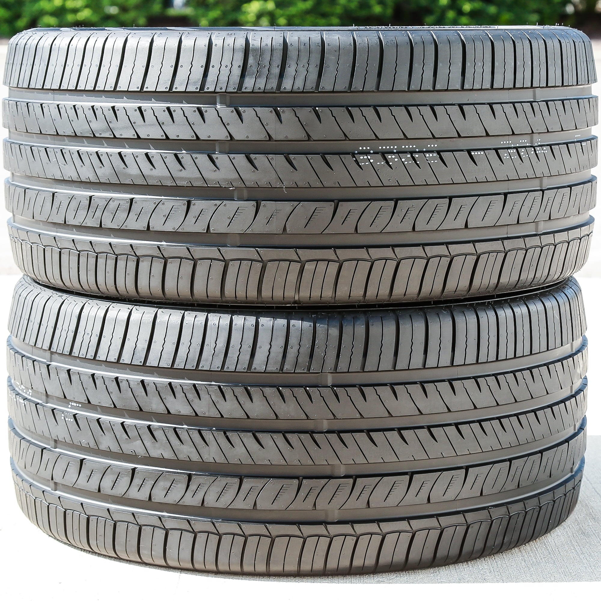 Evoluxx Capricorn UHP UHP 265/35R22 102W XL Passenger Tire