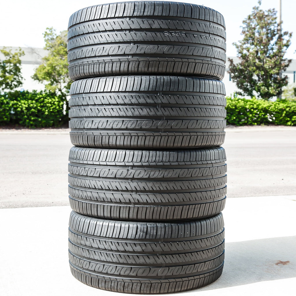 Evoluxx Capricorn UHP UHP 265/35R22 102W XL Passenger Tire