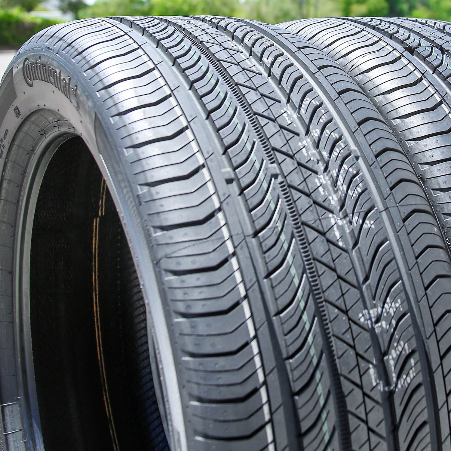 Continental ProContact TX 235/45R18 94V a/s All Season Tire