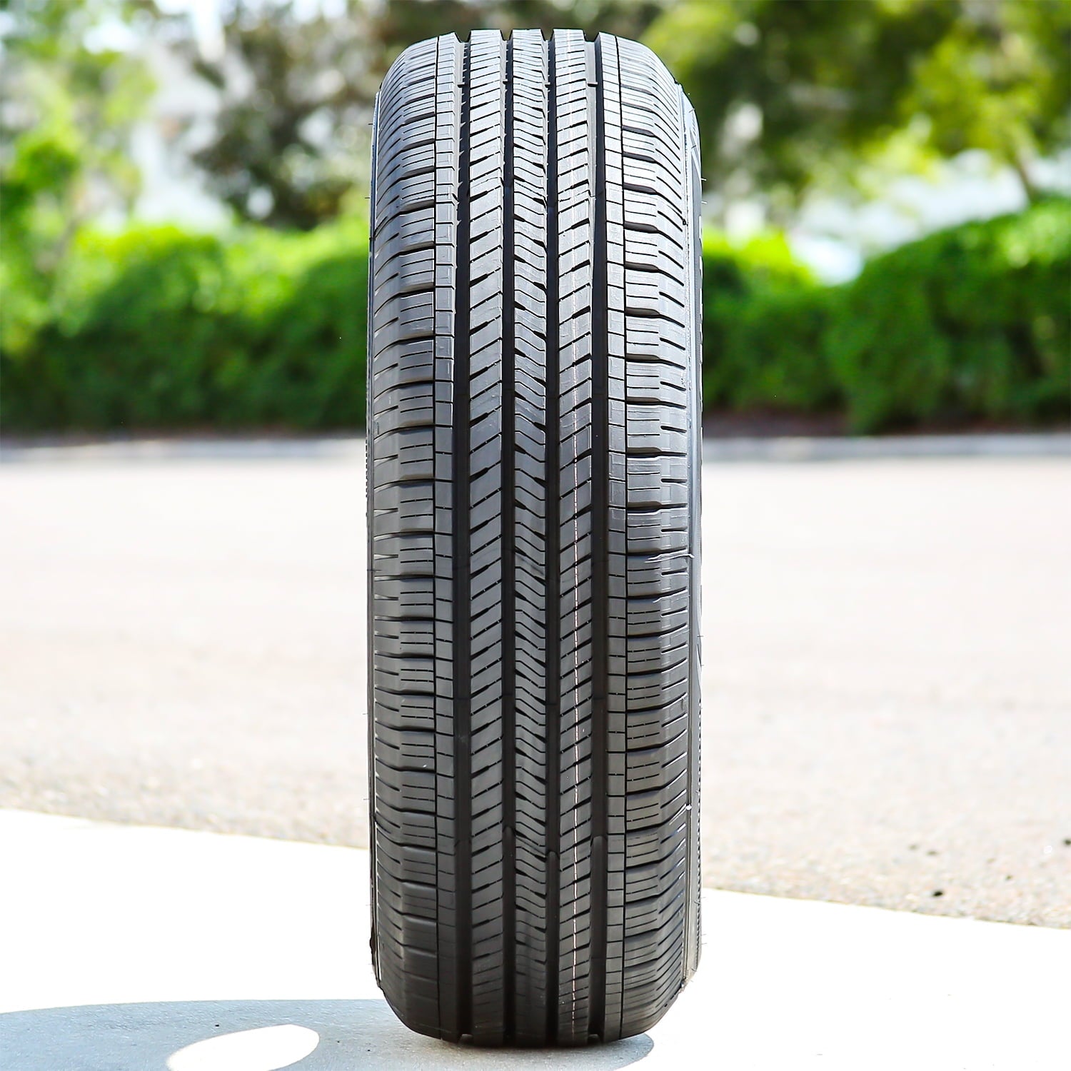 Goodyear Assurance RangeMax 205/65R16 95H a/s All Season Tire