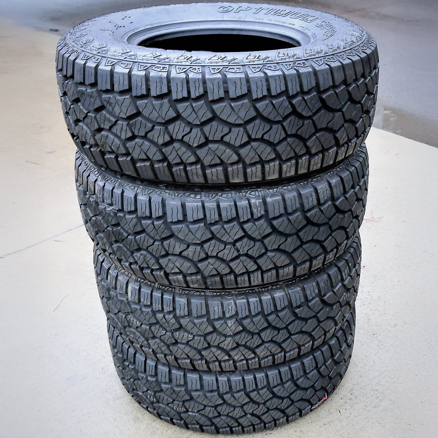 Green Max Optimum Sport A/T 30X9.50R15 104S C 6 Ply All Terrain Light Truck Tire