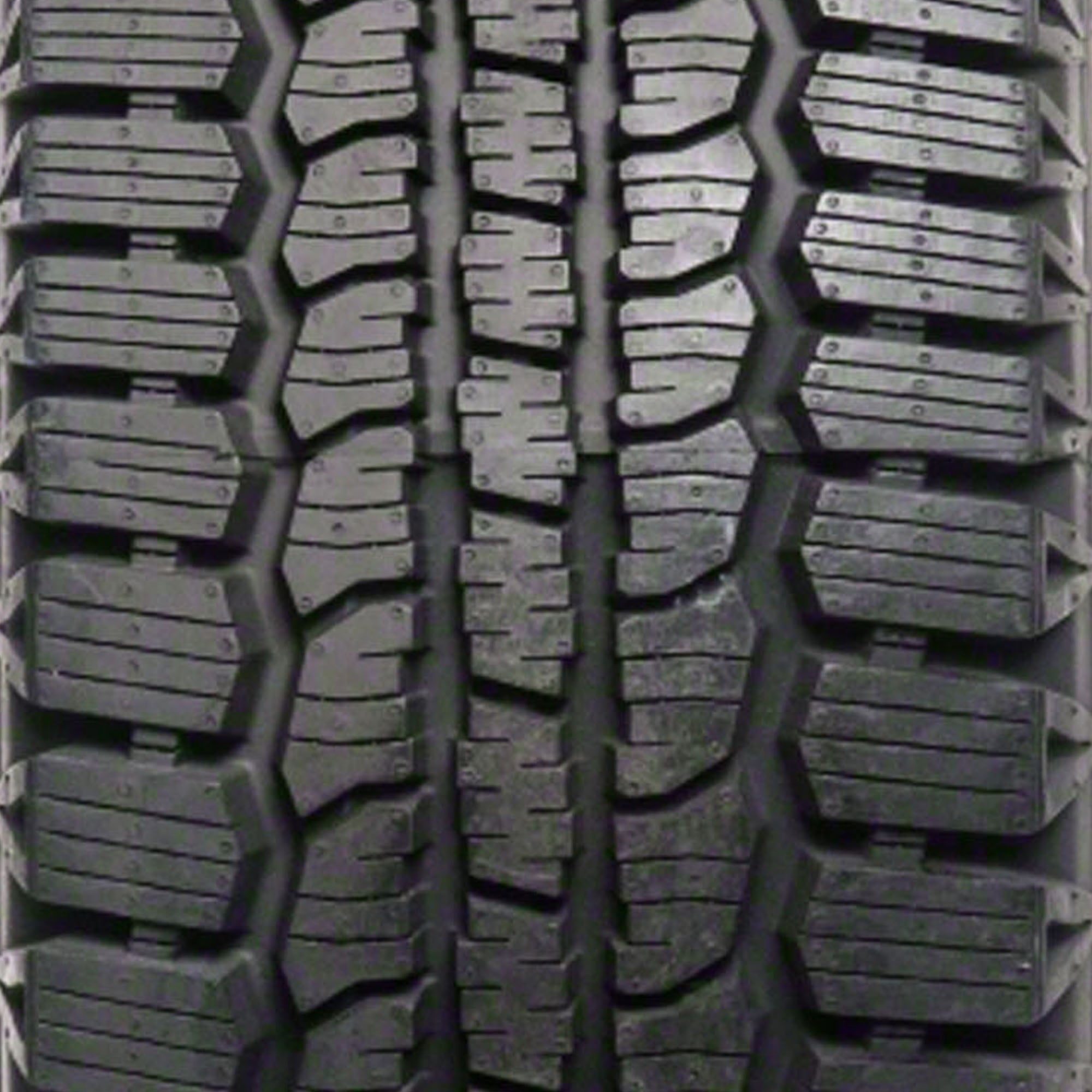 General Ameritrac TR All Season LT235/80R17 120R E Light Truck Tire
