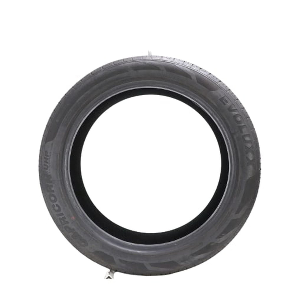 Evoluxx Capricorn UHP UHP 255/30R22 95W XL Passenger Tire