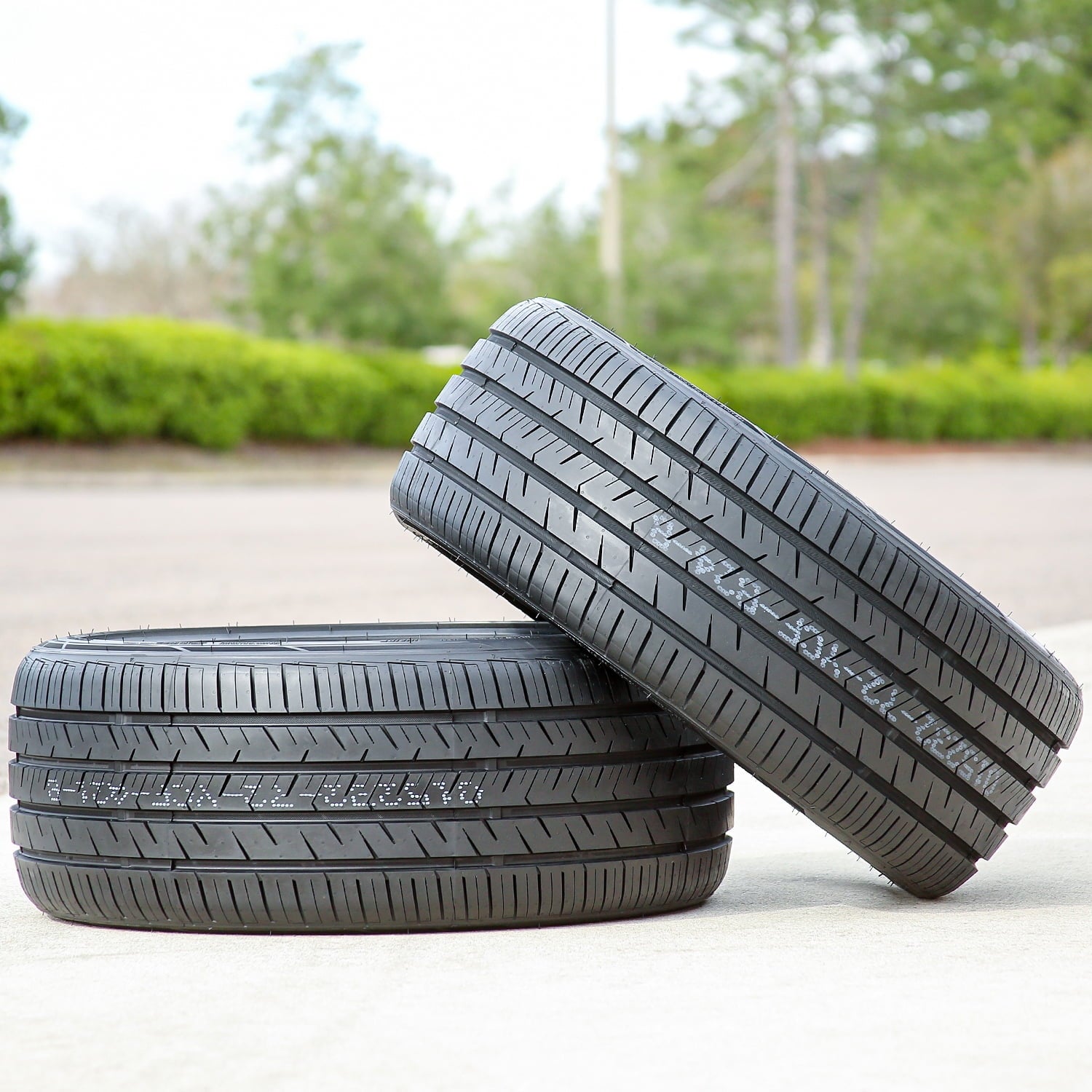 Travelstar Ecosport GT 235/40ZR19 235/40R19 96W XL High Performance Summer Tire