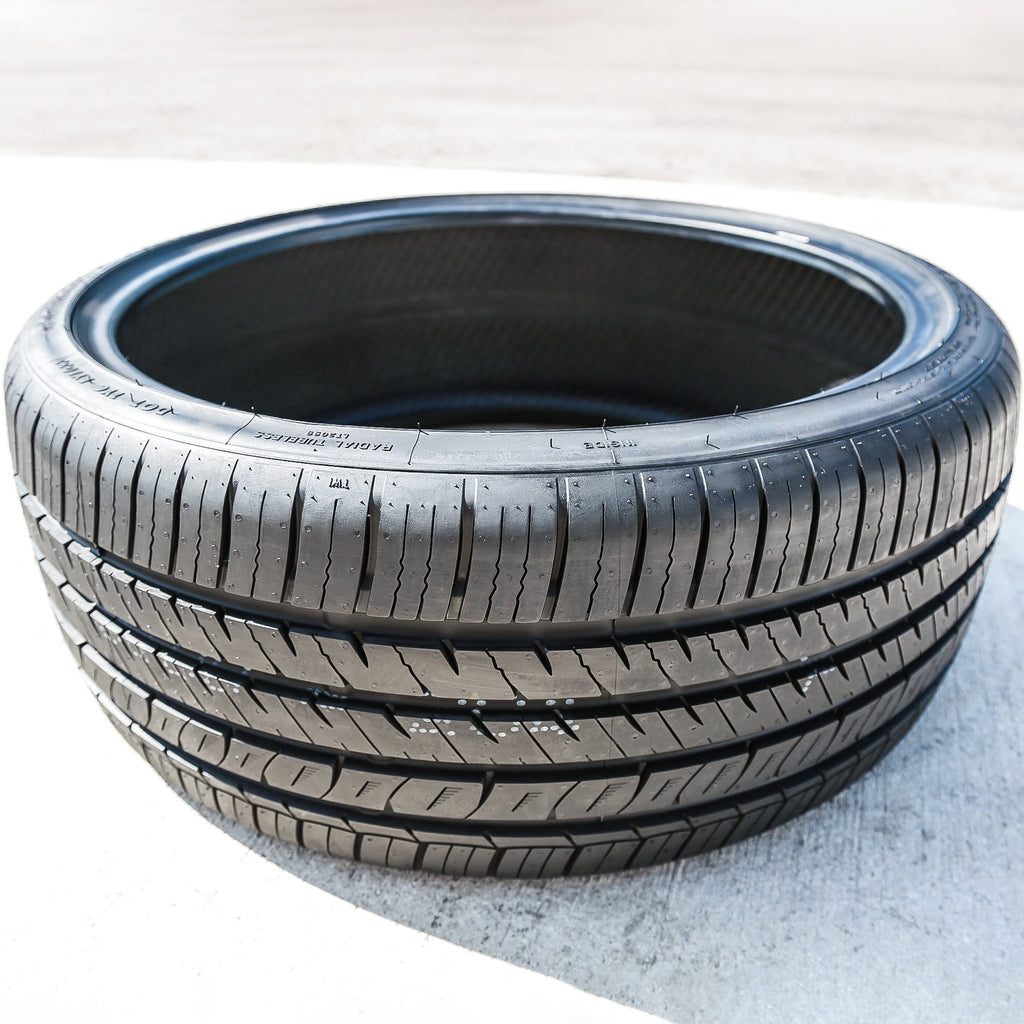 Evoluxx Capricorn UHP 225/35R20 90W XL High Performance a/s All Season Tire