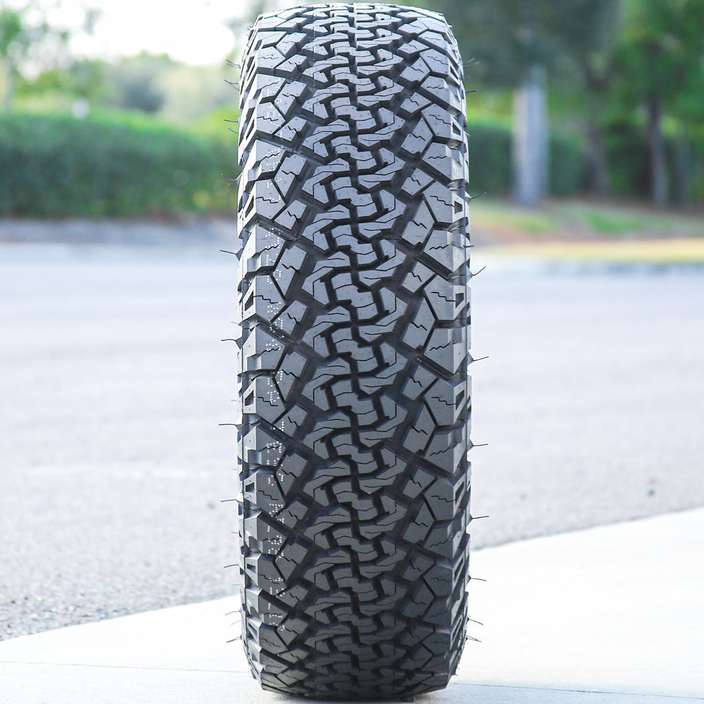 Venom Power Terra Hunter X/T 2 265/70R17 115S Extreme Terrain Tire