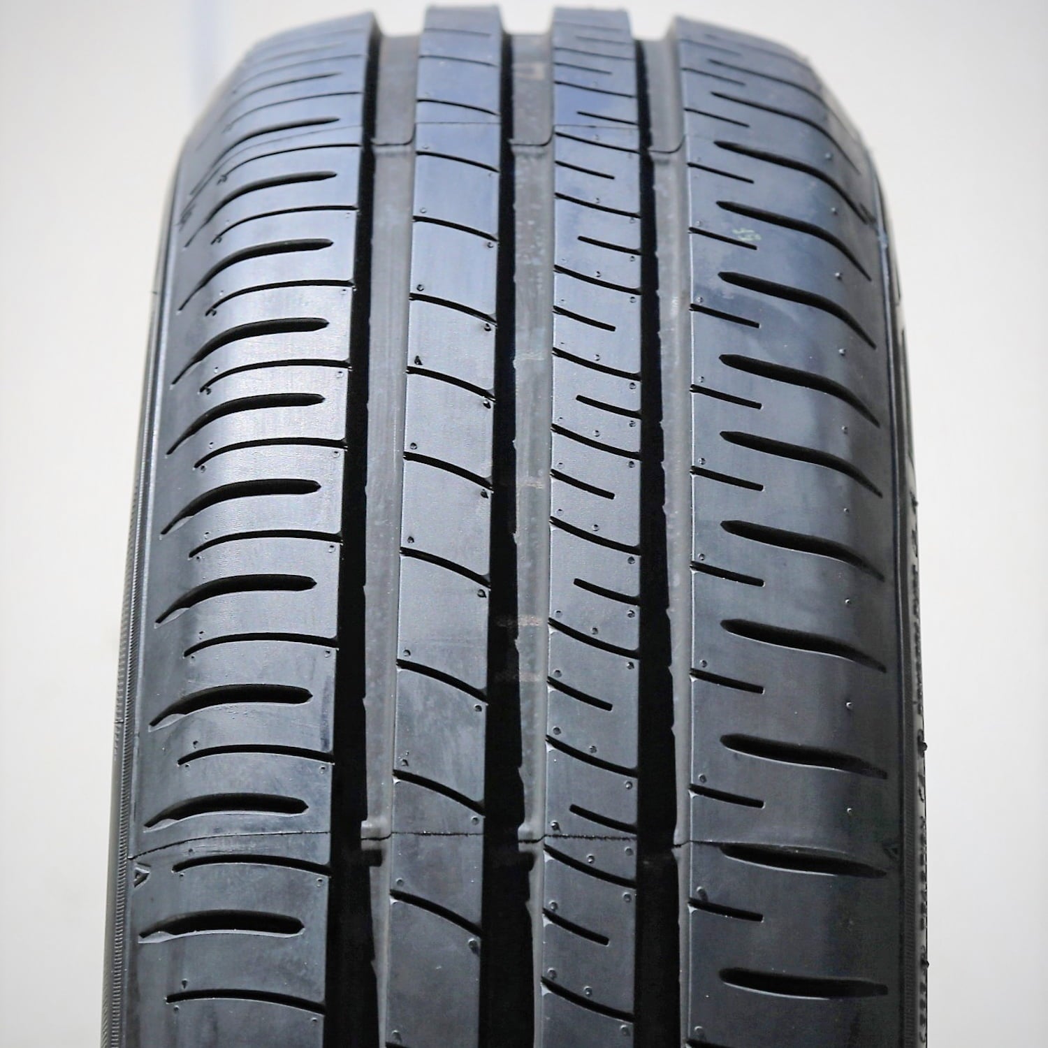 Dunlop SP Touring R1 185/70R14 88H a/s All Season Tire