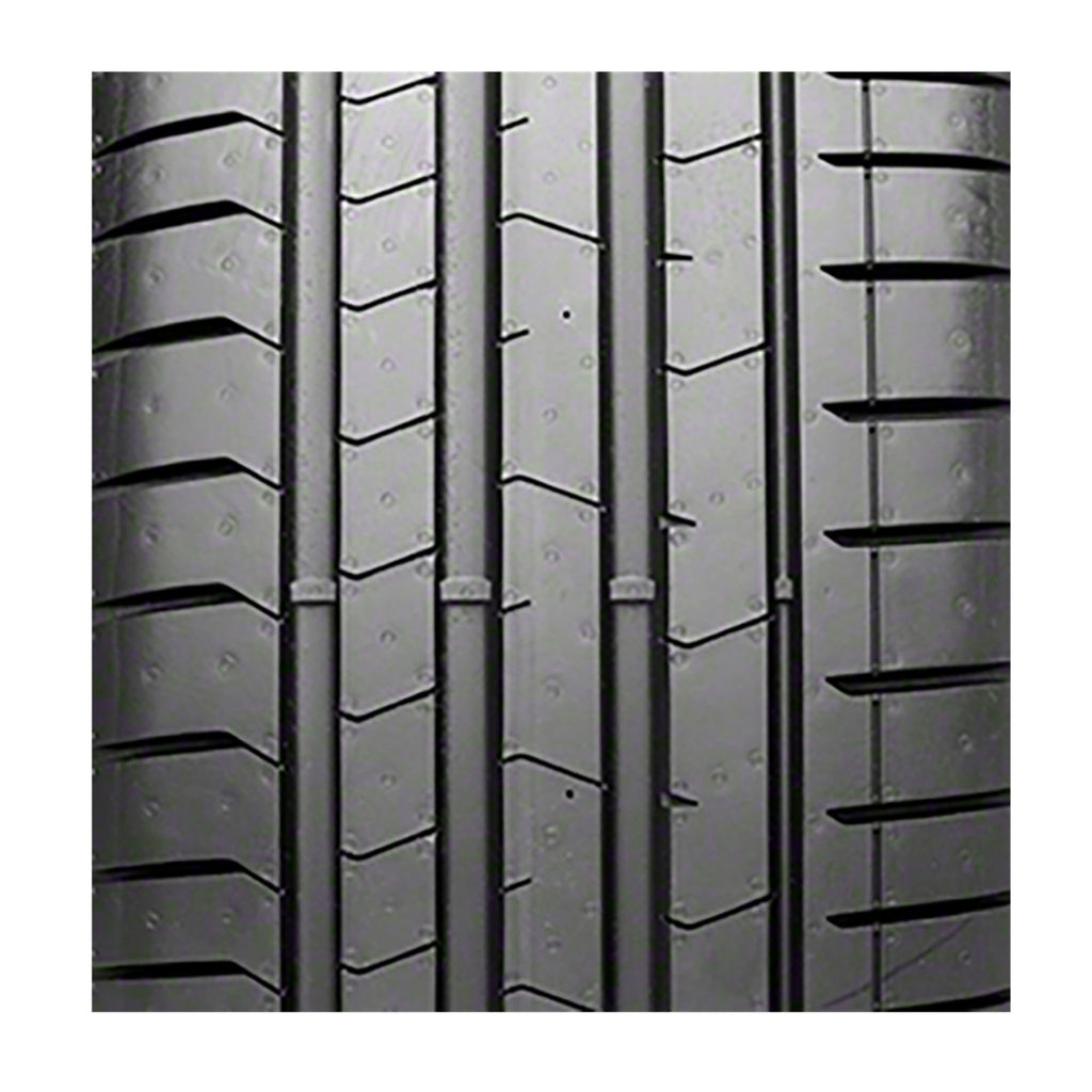 Pirelli P Zero (PZ4-Luxury) UHP Summer 235/50R19 99W Passenger Tire