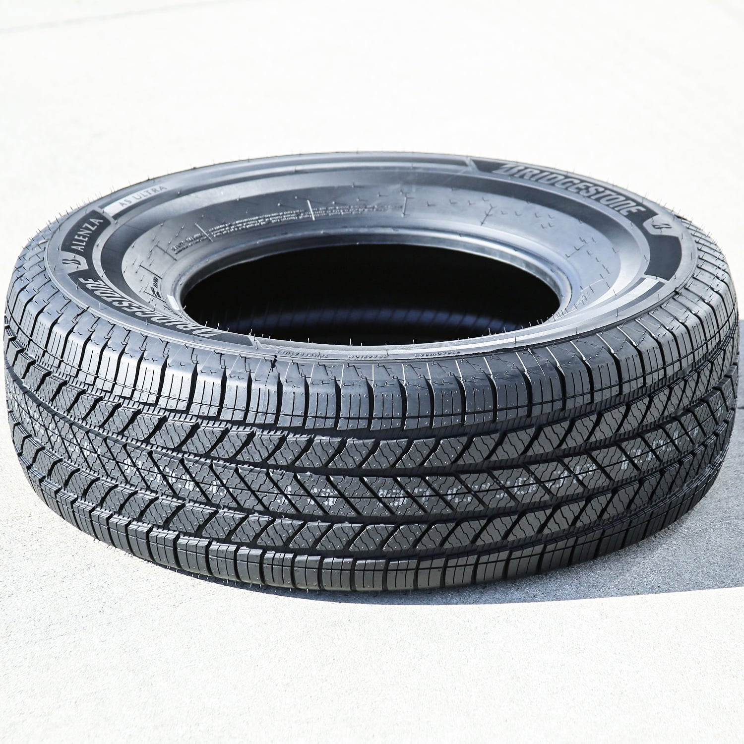 Bridgestone Alenza A/S Ultra All Season 265/65R18 114H SUV/Crossover Tire