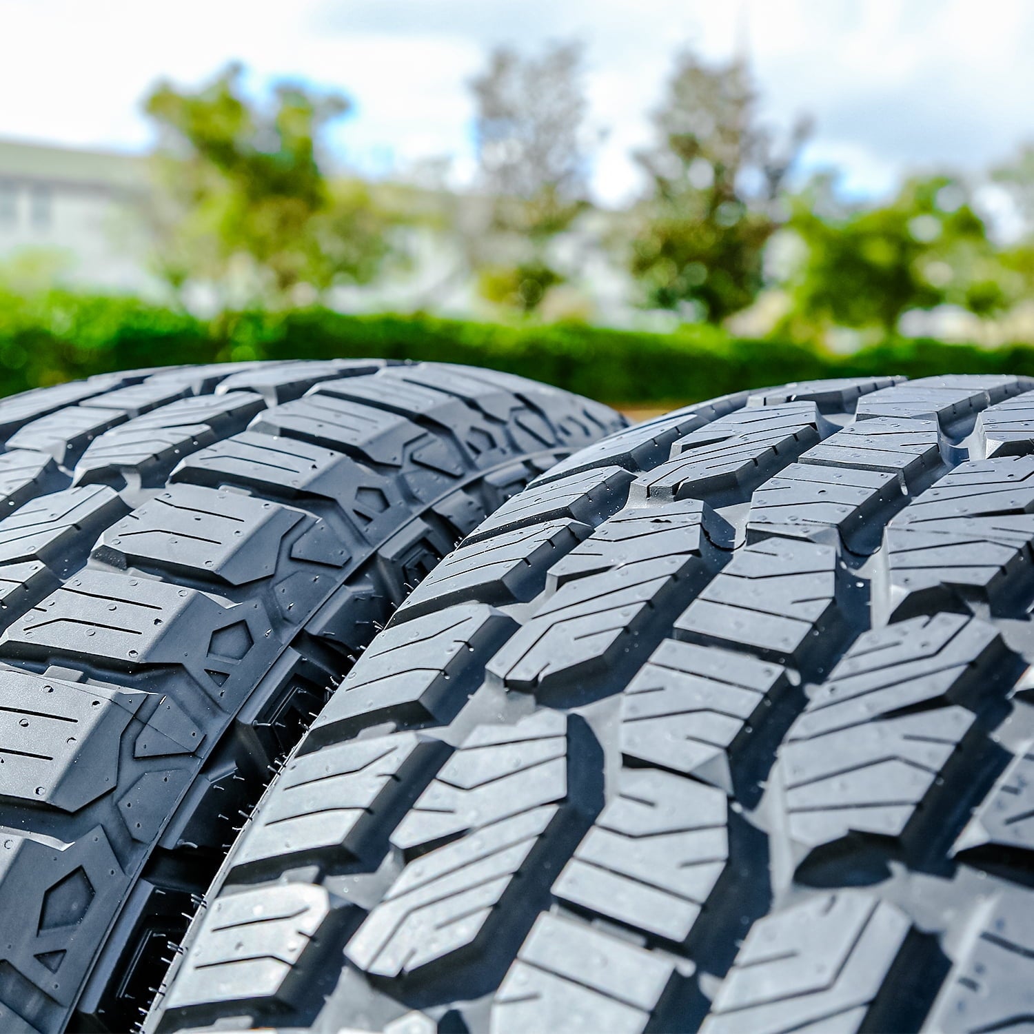 Atlas Tire Tire Atlas Paraller A/T 275/55R20 113S AT All Terrain Fits: 2018 Chevrolet Silverado 1500 High Country, 2014-16 Chevrolet Silverado 1500 High Country