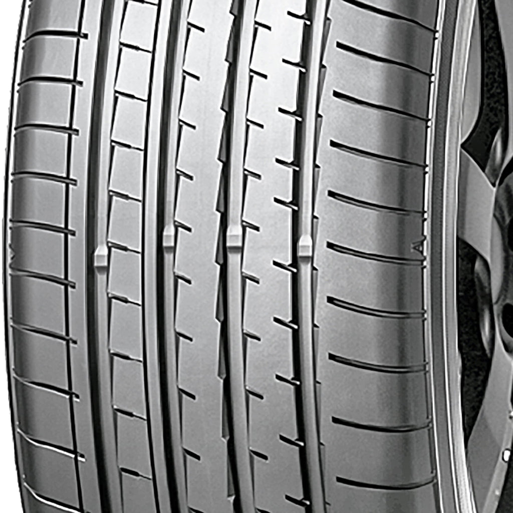 Yokohama Advan V61E 235/60R18 107V XL Performance Summer Tire