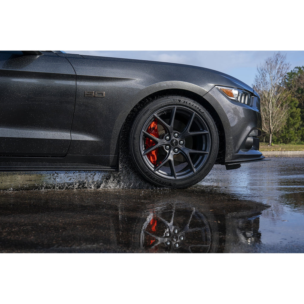 Michelin Pilot Sport All Season 4 285/30ZR20 99Y XL Tire