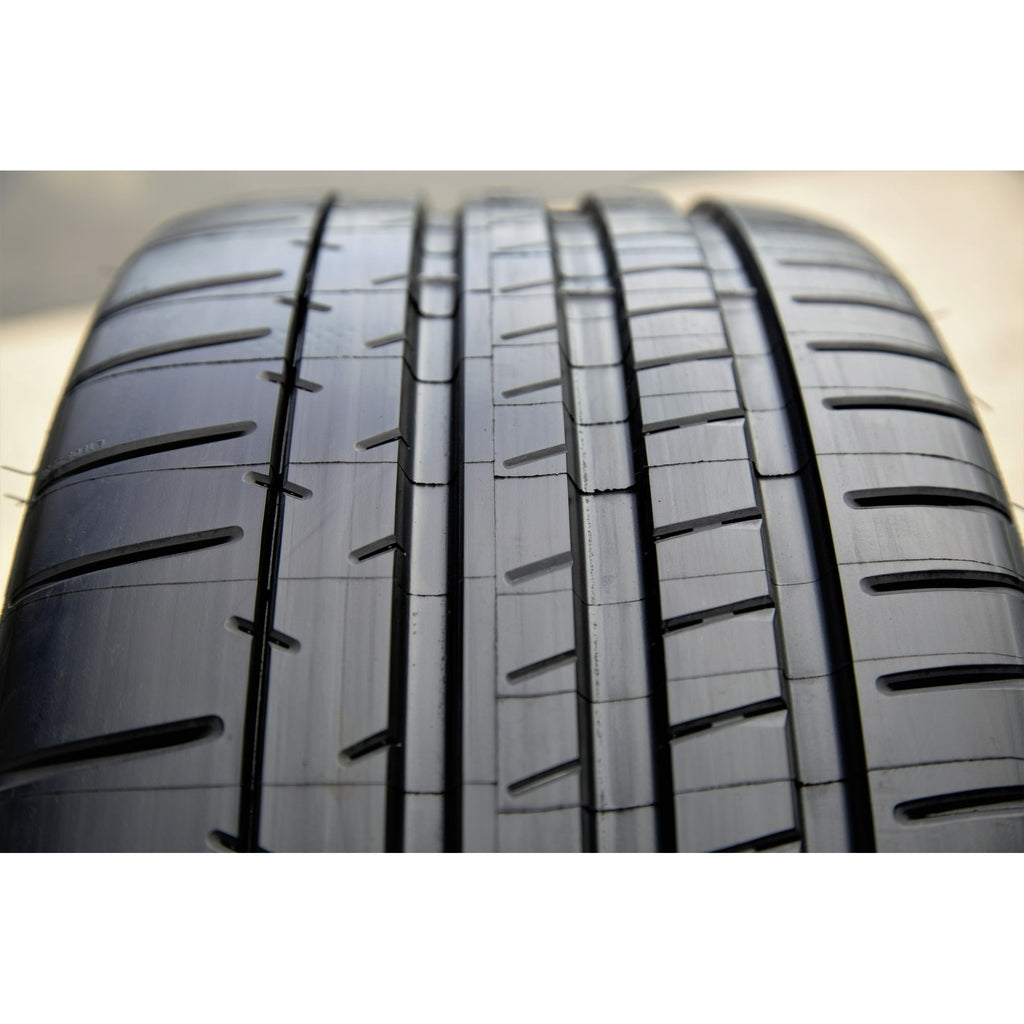 Michelin Pilot Super Sport 235/35R19 91 Y Tire