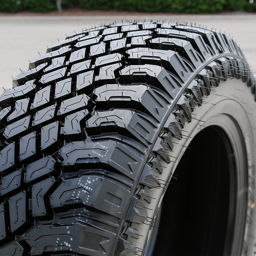 Atturo Trail Blade X/T LT325/45R24 120S E Tire