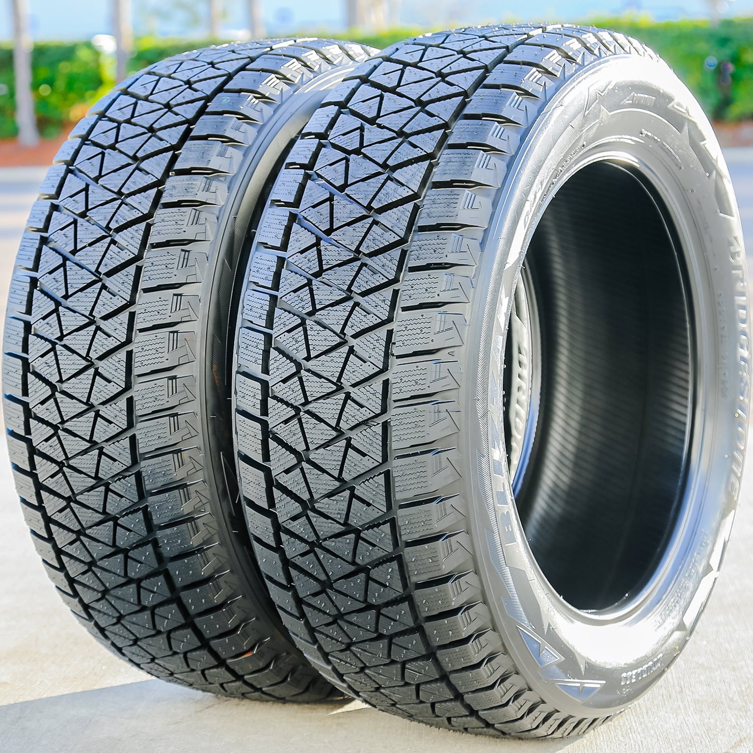 Bridgestone Blizzak DM-V2 275/45R20 110T XL (Studless) Snow Winter Tire Fits: 2019 BMW X5 xDrive40i, 2000-03 Ford F-150 Harley-Davidson Edition