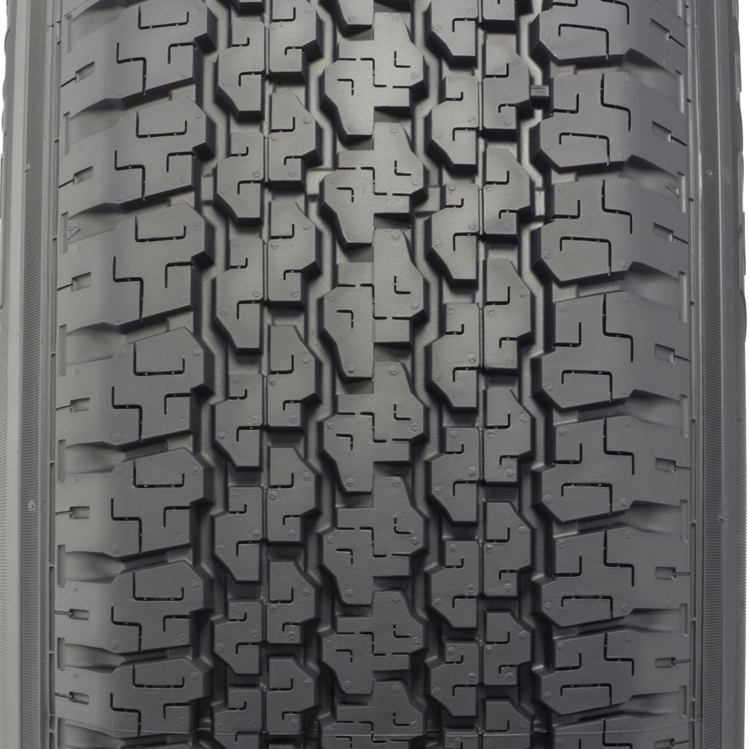 Bridgestone Dueler H/T 689 All Season 265/70R16 111S Light Truck Tire