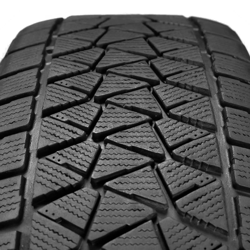 Bridgestone Blizzak DM-V2 245/70R16 107S BSW