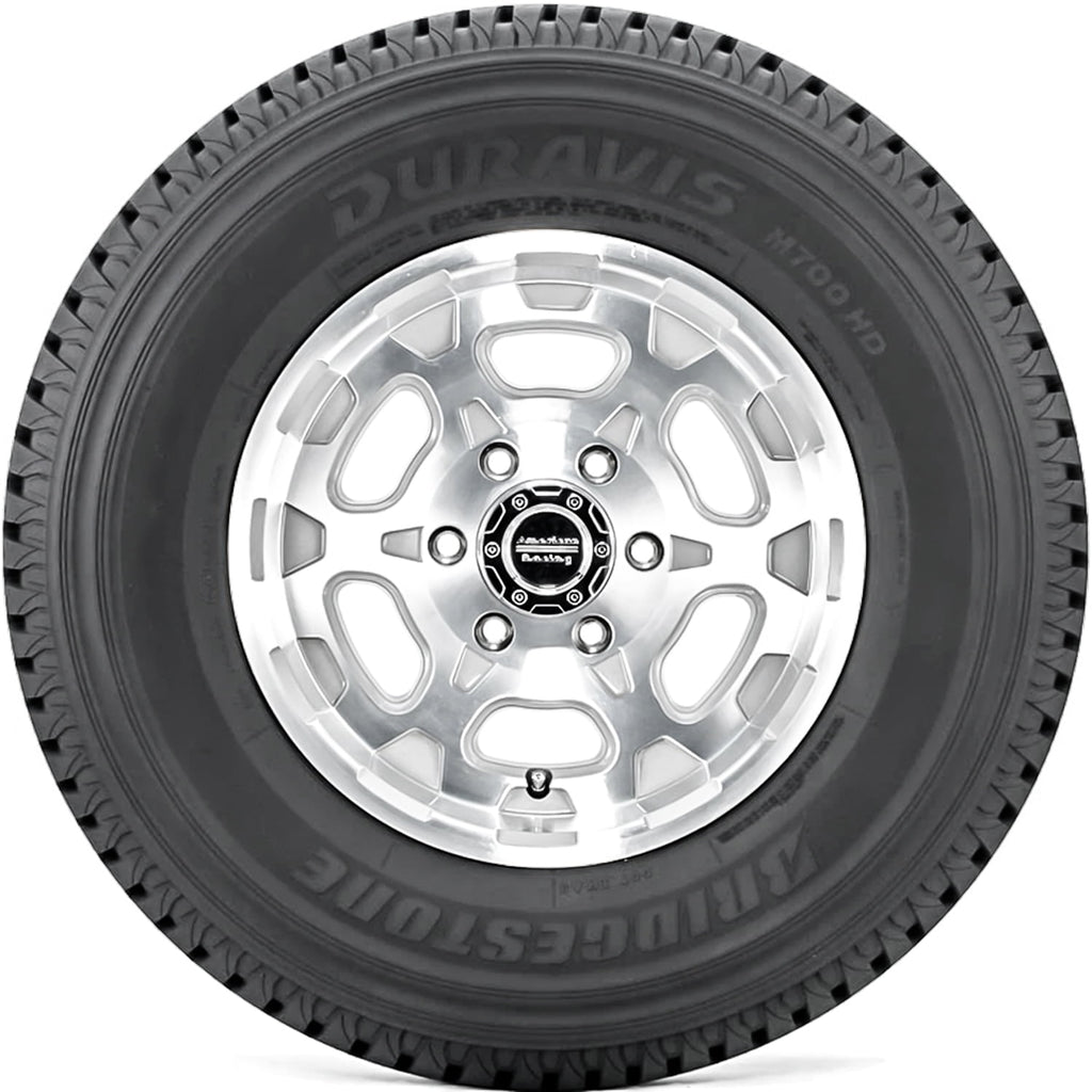Bridgestone Duravis M700 265/70R17 121 Q Tire