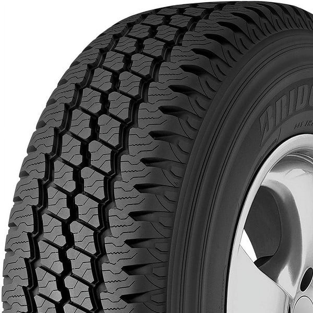Nitto NT05 255/45R20 101 W Tire