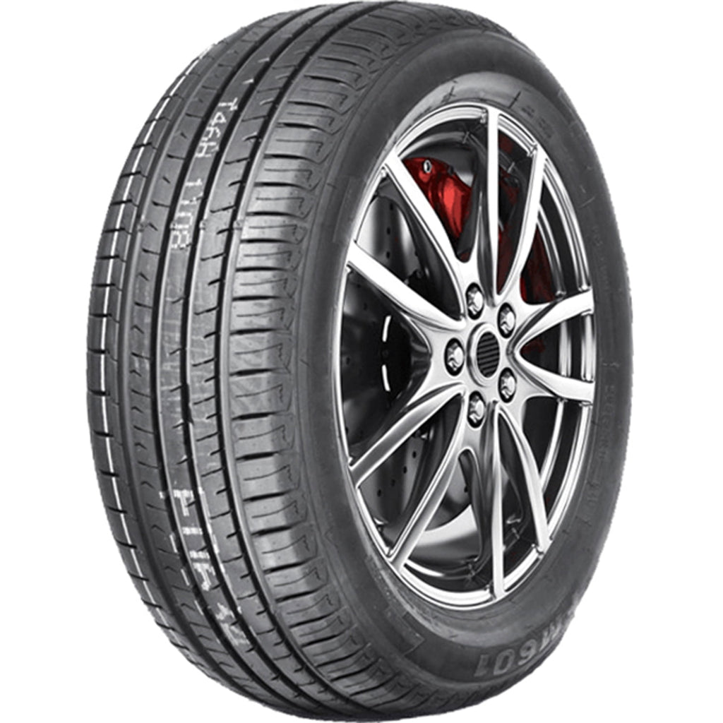 Kpatos FM601 225/40R19 93Y XL High Performance Tire Fits: 2015-23 Mercedes-Benz C300 4Matic, 2017-23 BMW 330i Base