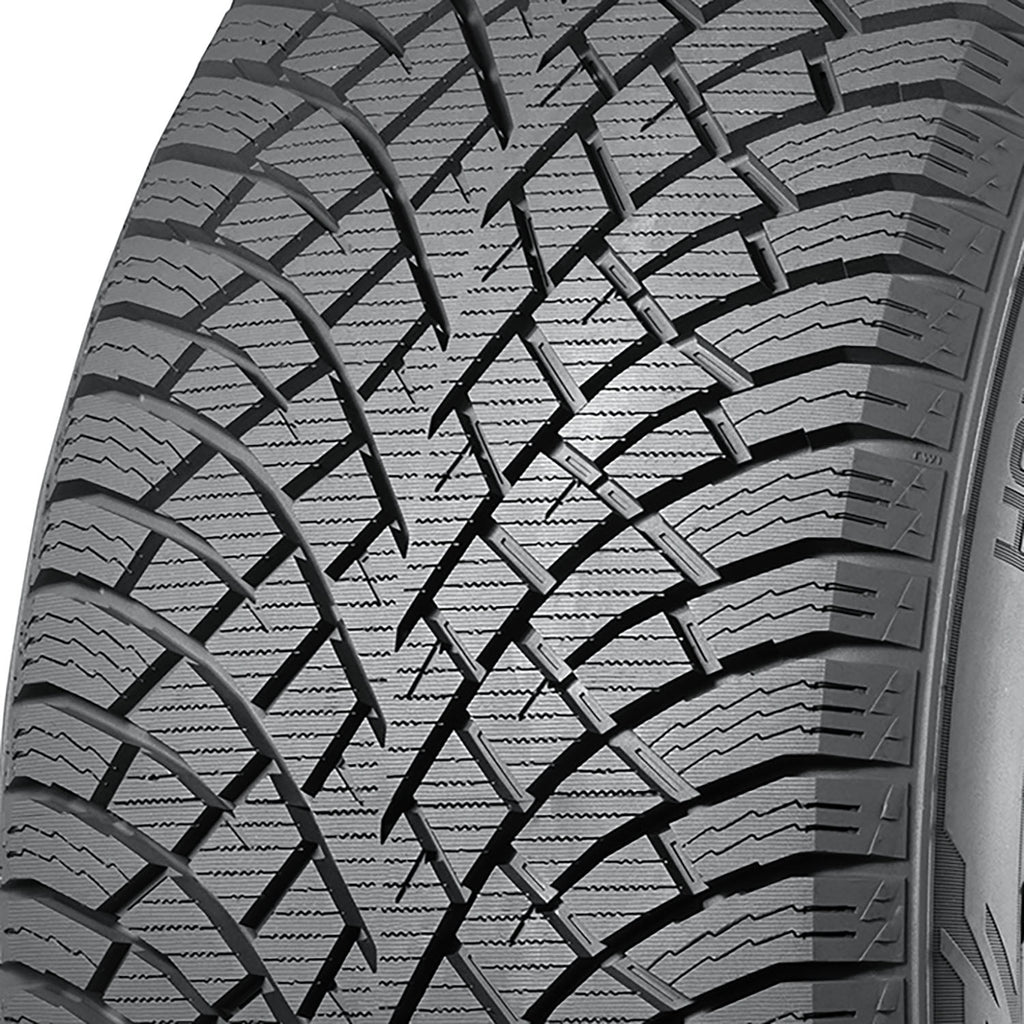 Nokian Hakkapeliitta R5 EV Winter 235/45R20 100T XL Electric Vehicle Tire Fits: 2020-23 Mercedes-Benz GLB250 4Matic, 2021 Volvo XC40 Recharge Base
