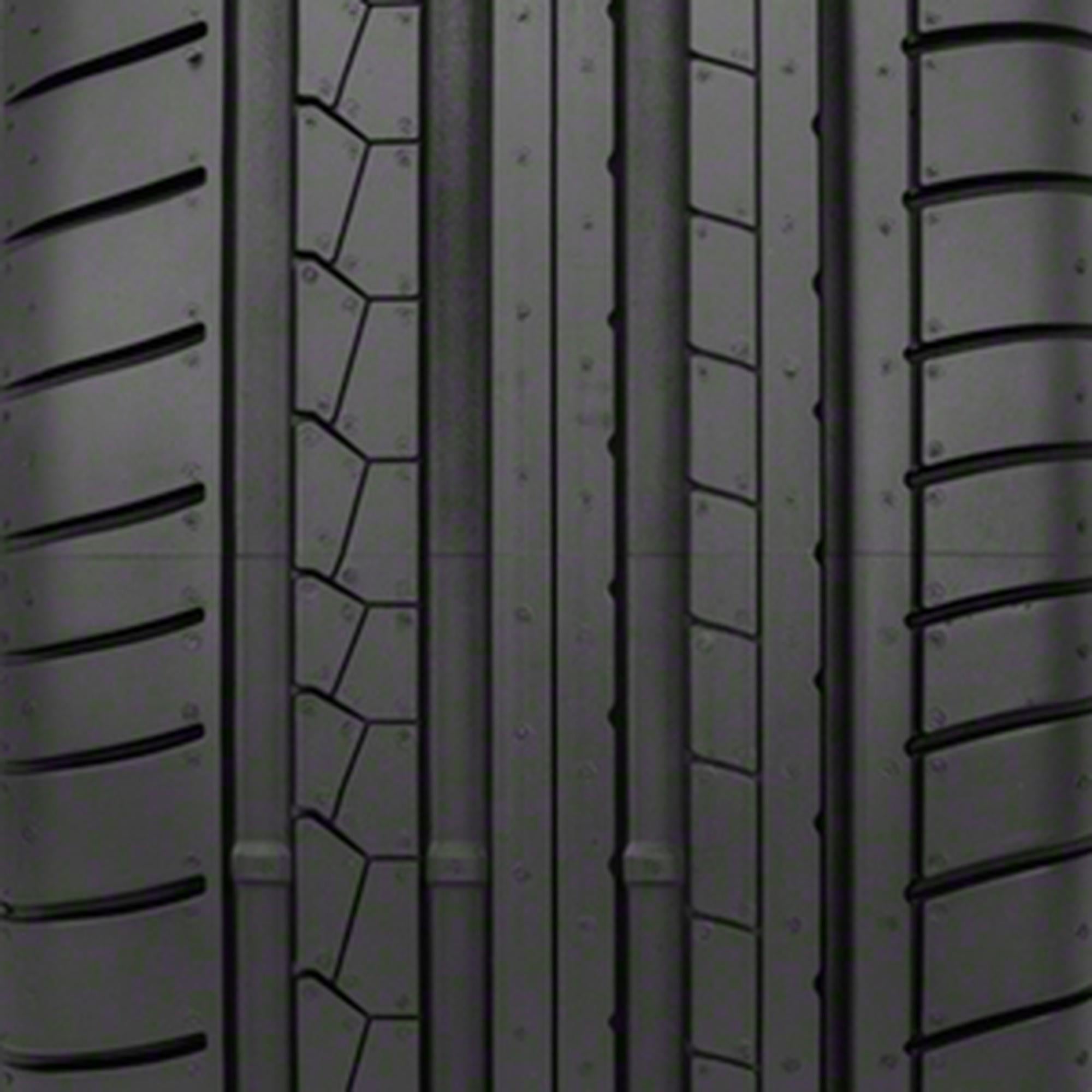 Dunlop SP Sport Maxx GT UHP 265/45R20 104Y Passenger Tire