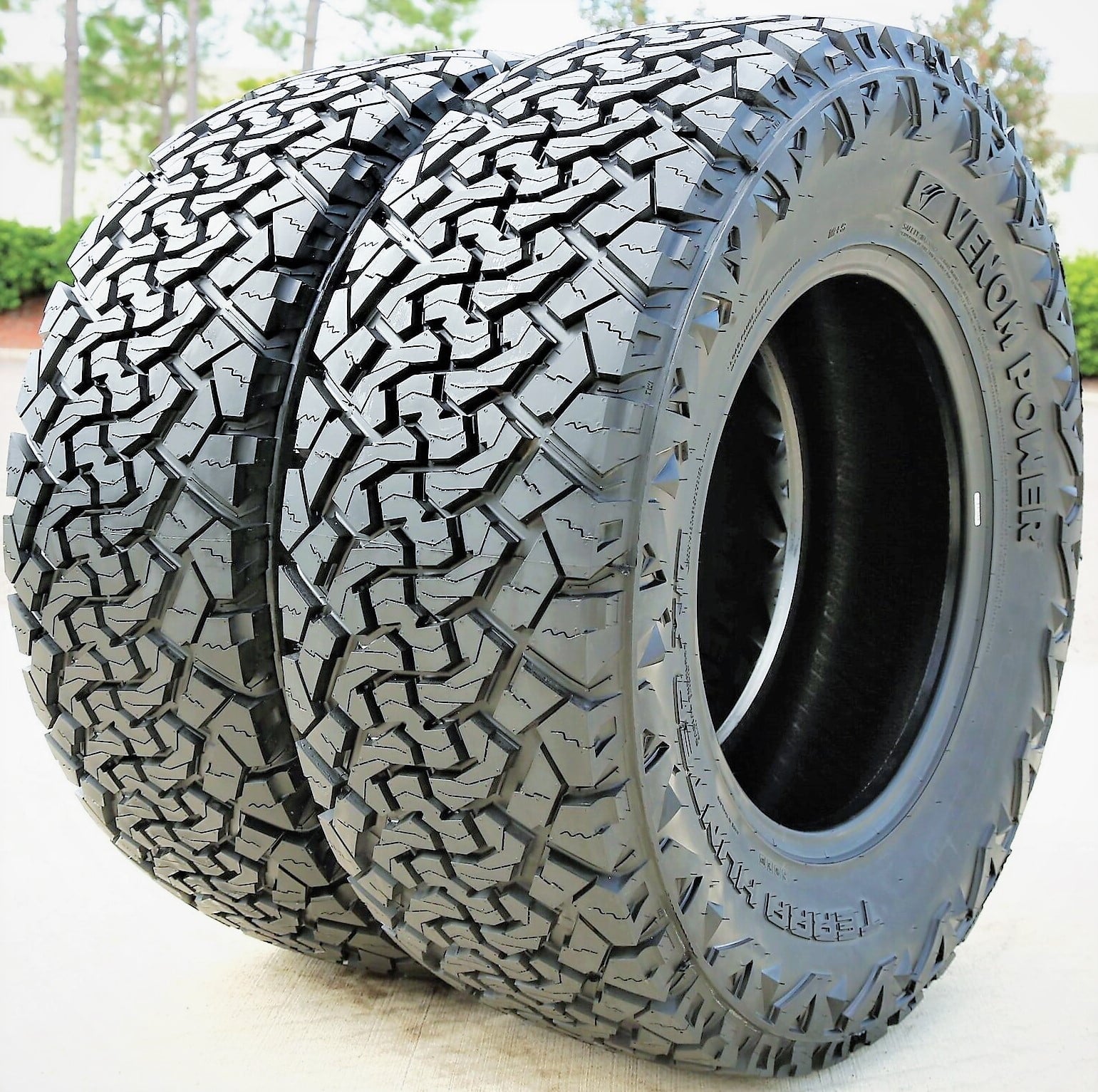 Venom Power Terra Hunter X/T 33X12.50R20 114R E 10 Ply Extreme Terrain Light Truck Tire