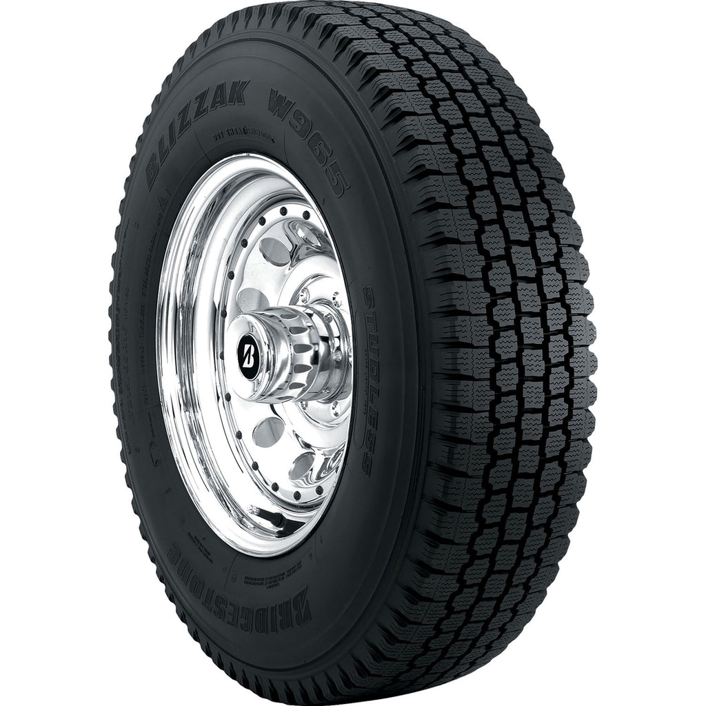 Bridgestone Blizzak W965 Winter LT265/70R17 121/118Q E Light Truck Tire