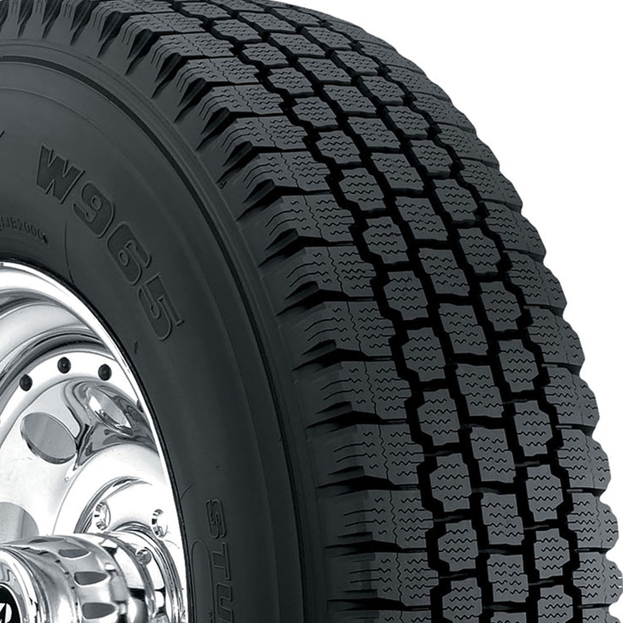 Bridgestone Blizzak W965 Winter LT265/70R17 121/118Q E Light Truck Tire