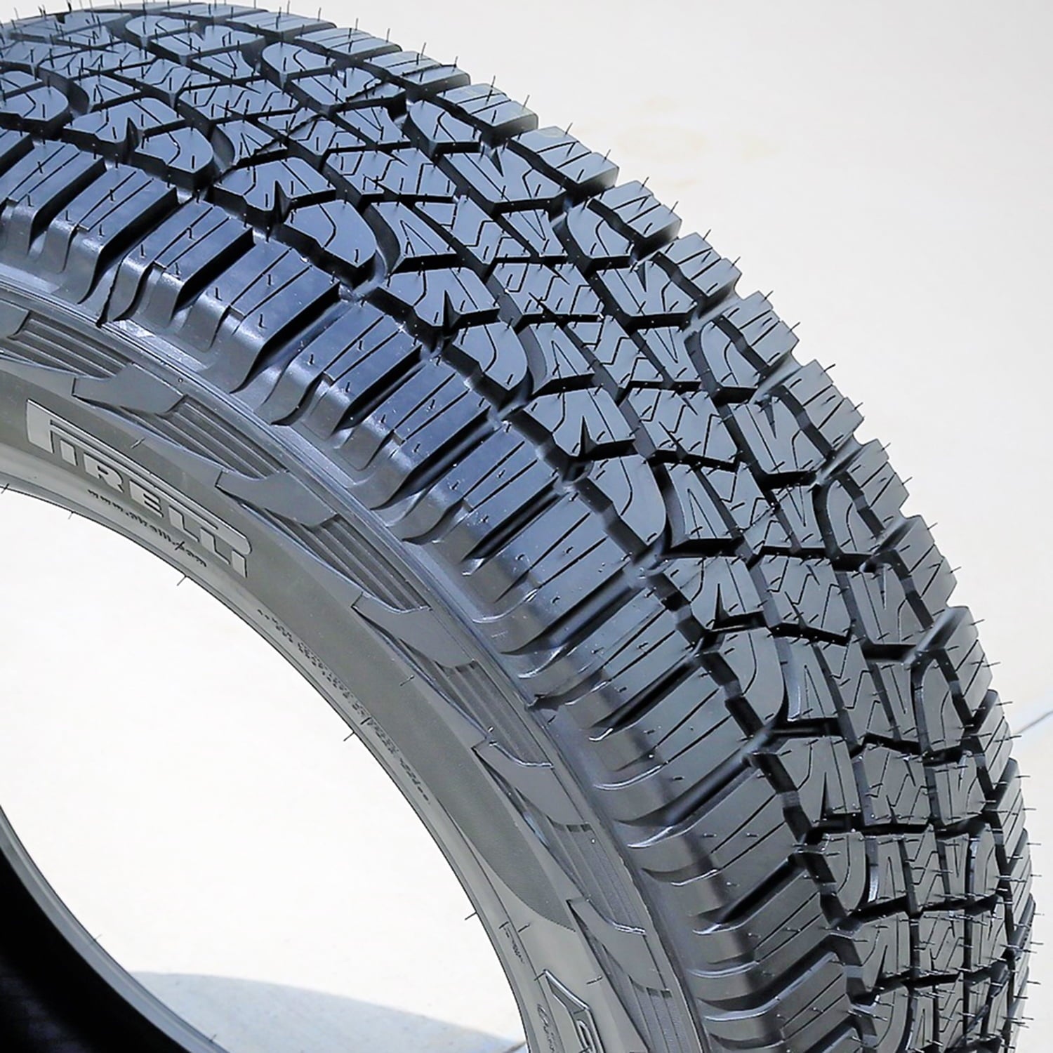 Pirelli Scorpion ATR All Terrain LT225/75R16 110S D Light Truck Tire