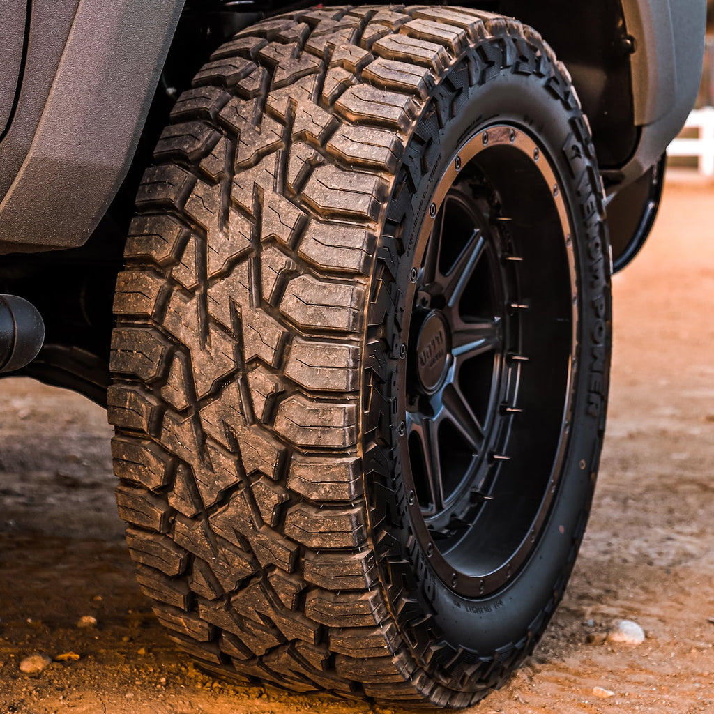 Venom Power Trail Hunter R/T 33X11.50R20 118Q E 10 Ply Rugged Terrain Light Truck Tire