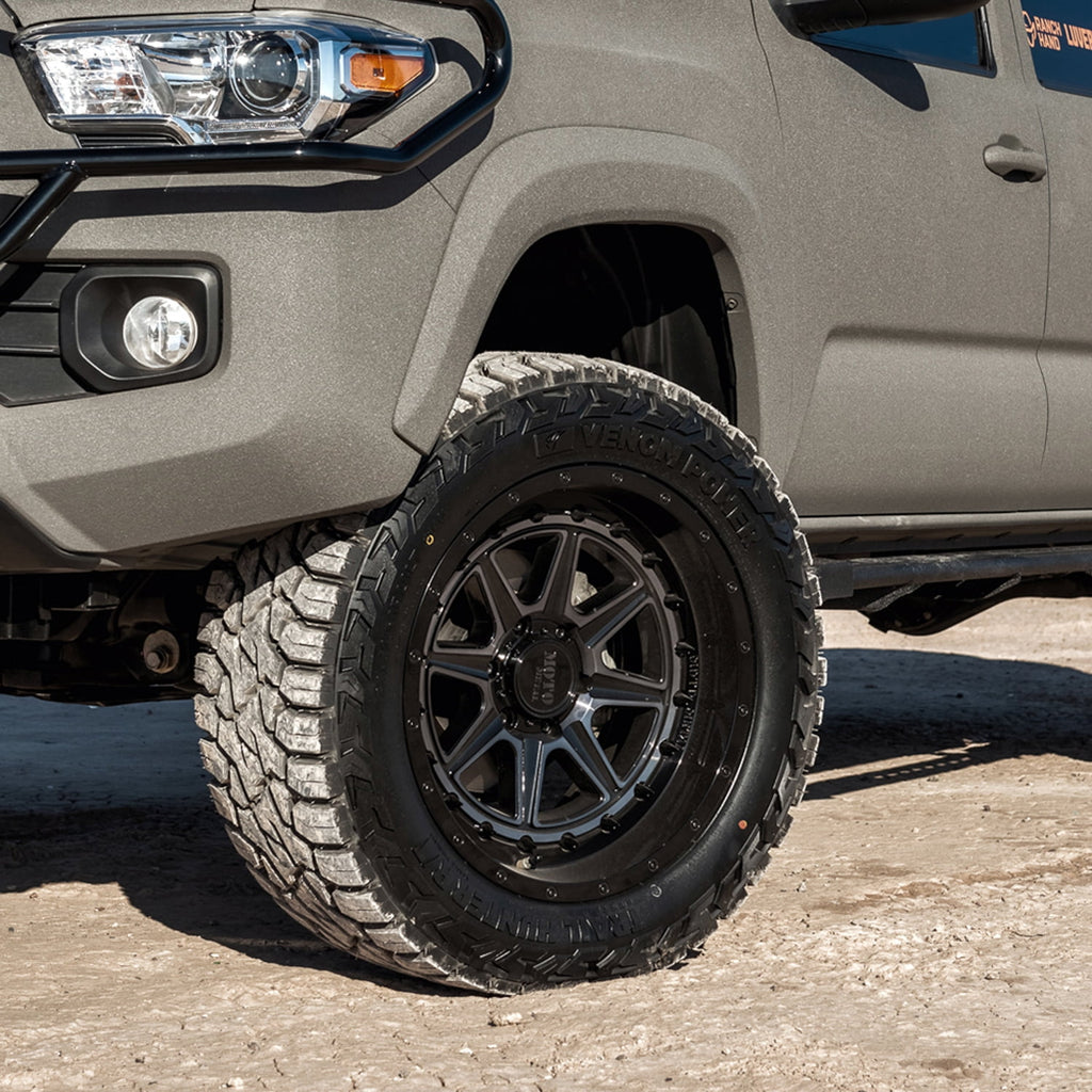 Venom Power Trail Hunter R/T 35X12.50R17 121R E 10 Ply Rugged Terrain Light Truck Tire