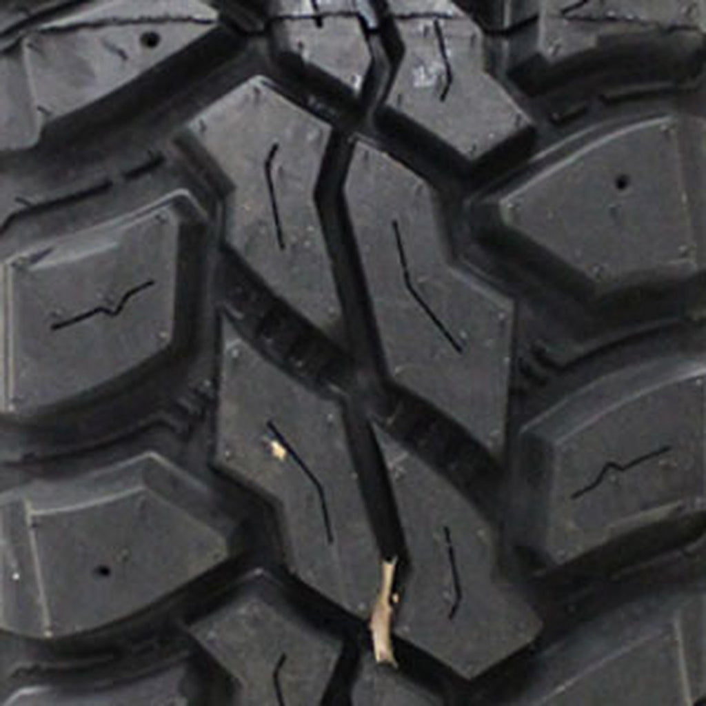 Mastercraft Courser MXT Mud Terrain LT235/85R16 120/116Q E Light Truck Tire