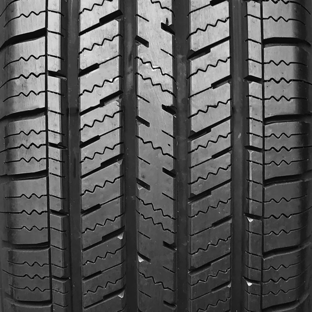 Finalist Terreno HT Highway 235/70R16 106H Light Truck Tire