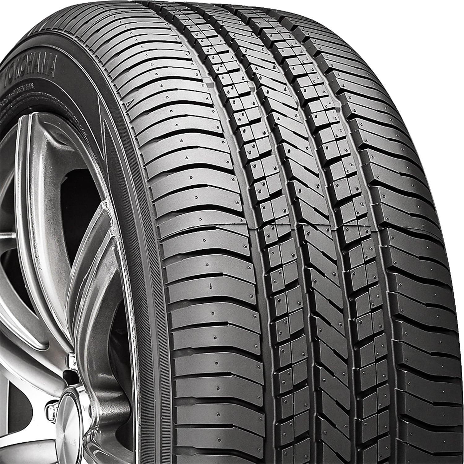 Yokohama Avid S34FV P215/50R18 92V BW All Season Tire