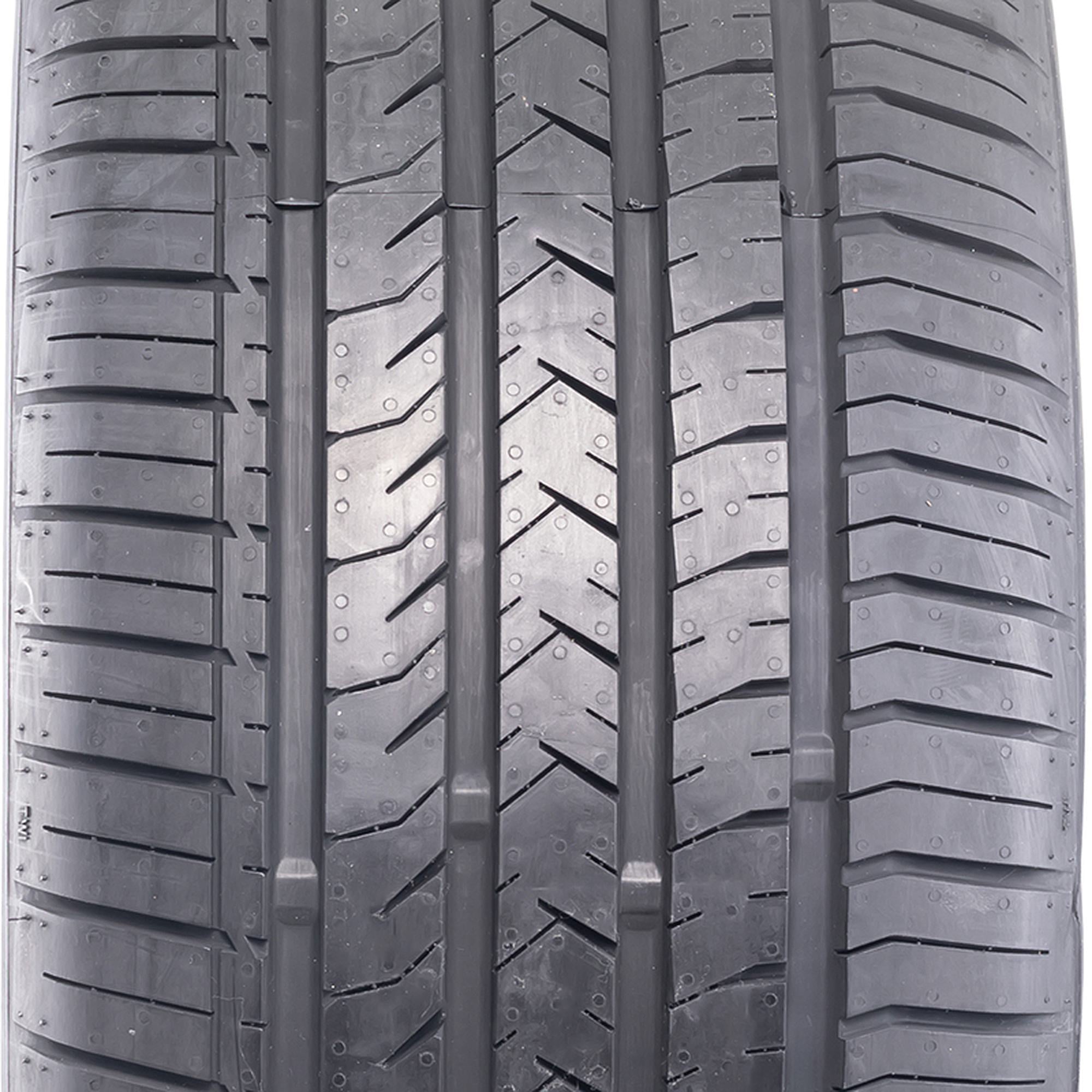Leao Lion Sport 3 All Season 285/45R22 114V XL Passenger Tire