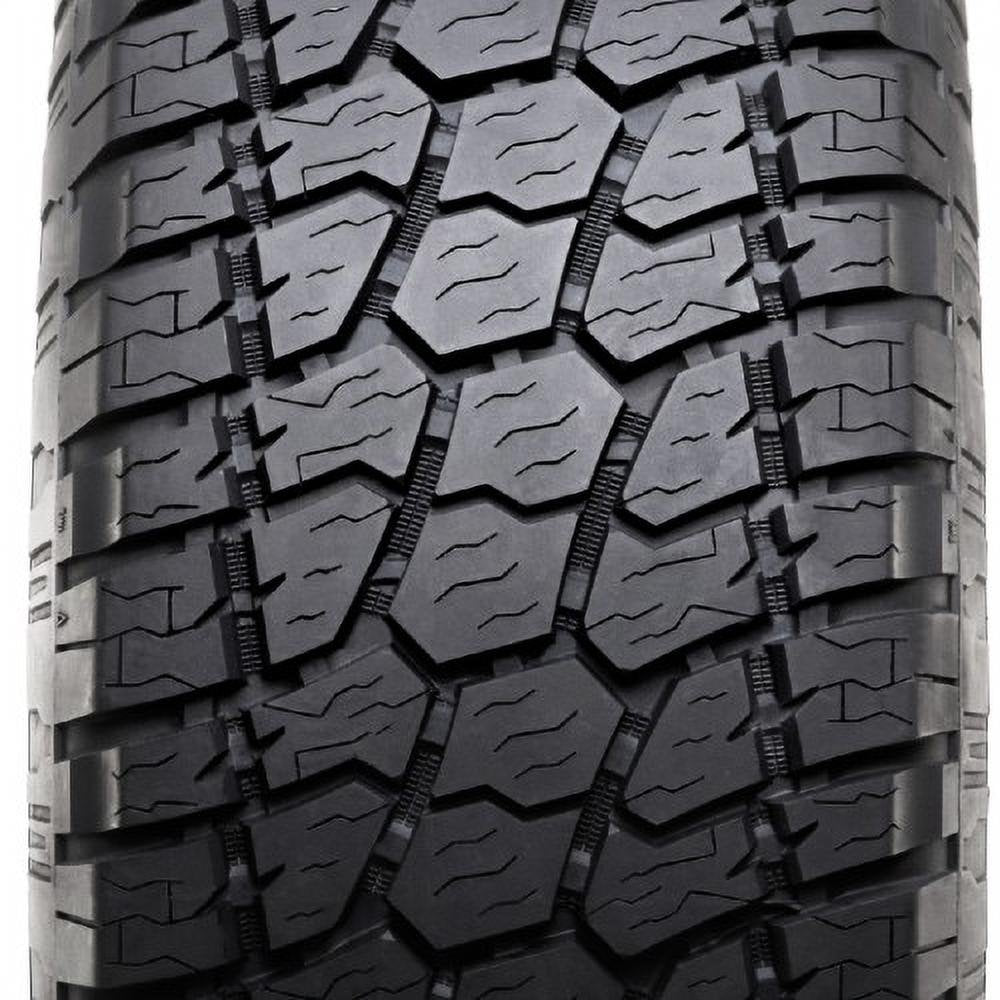 Radar Renegade A/T5 235/70R16 106 H Tire Fits: 2000 Land Rover Range Rover County, 1994-95 Land Rover Discovery Base
