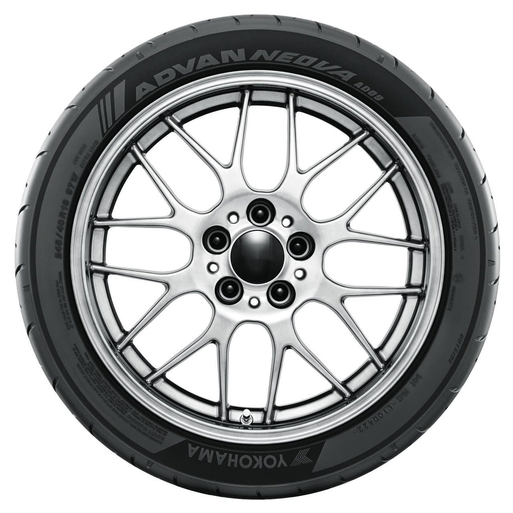 Yokohama Advan Neova AD09 UHP Summer 255/40R17 98W XL Passenger Tire