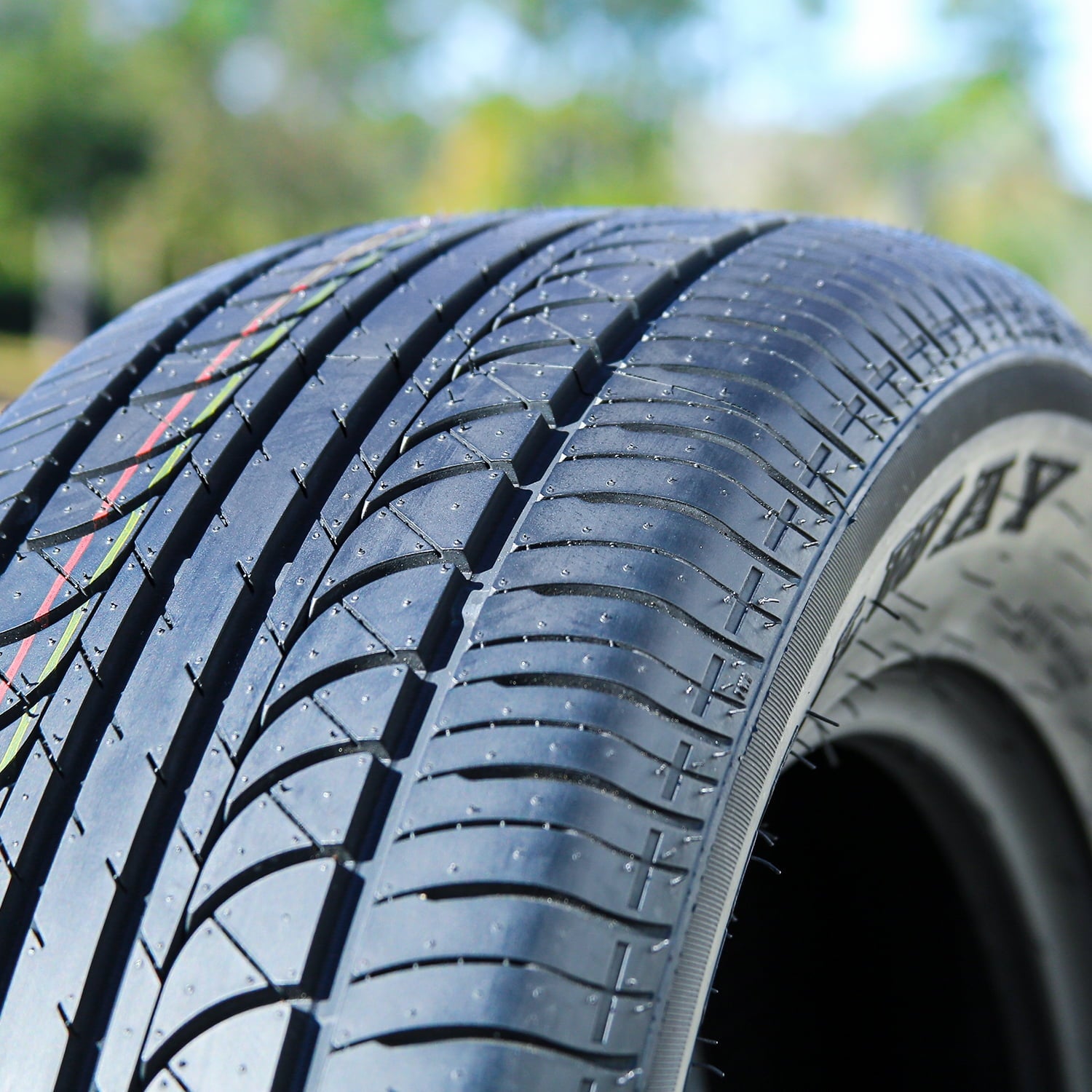 Fullway PC369 215/55R18 95V Performance a/s All Season Tire