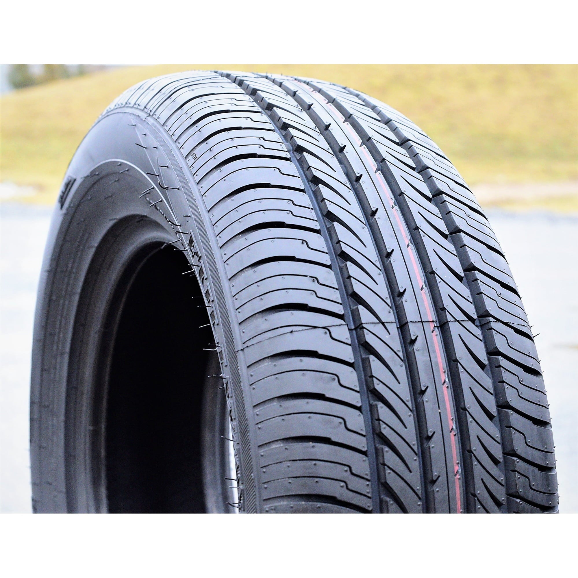 Fullway PC368 All Season 205/65R15 94H Passenger Tire