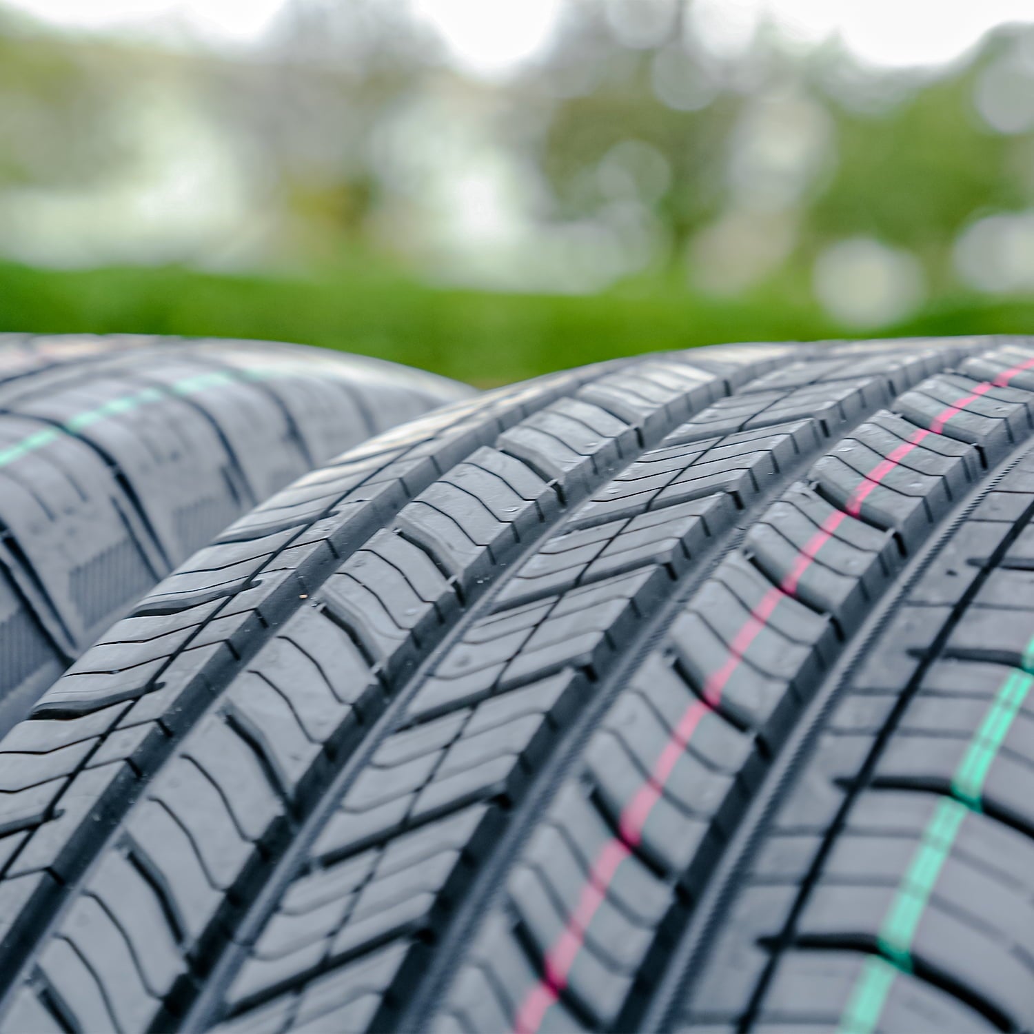 Michelin Primacy A/S 225/60R18 104H Fits: 2018-23 Chevrolet Equinox LT, 2017-18 Subaru Outback 3.6R Touring