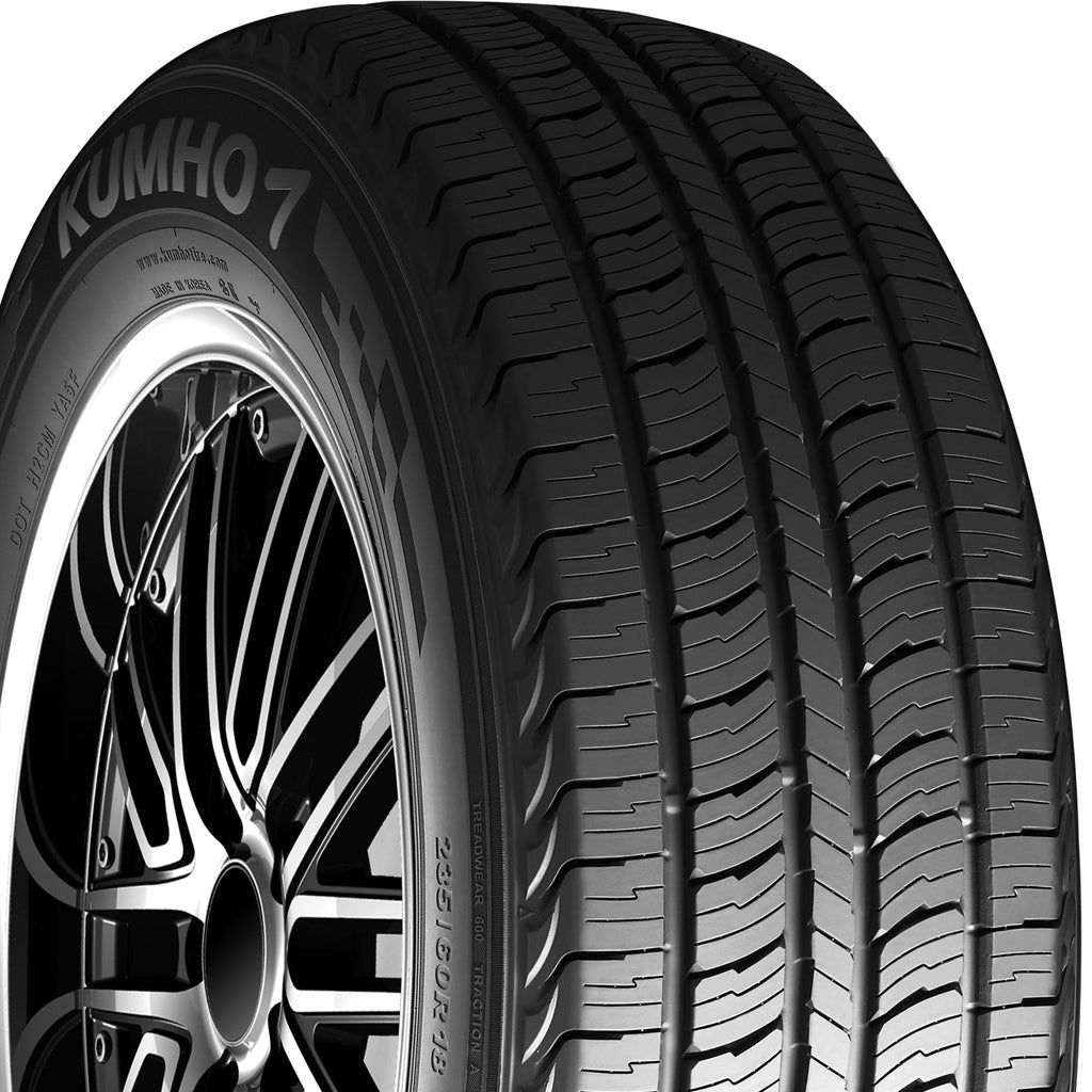 Kumho Tire Kumho Road Venture APT KL51 Highway 265/70R15 112T Light Truck Tire