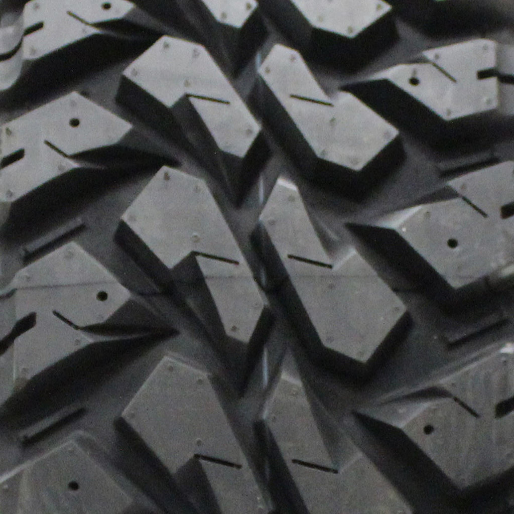 Maxxis MT-764 Buckshot Mudder II Mud Terrain LT275/65R18 120Q E Light Truck Tire