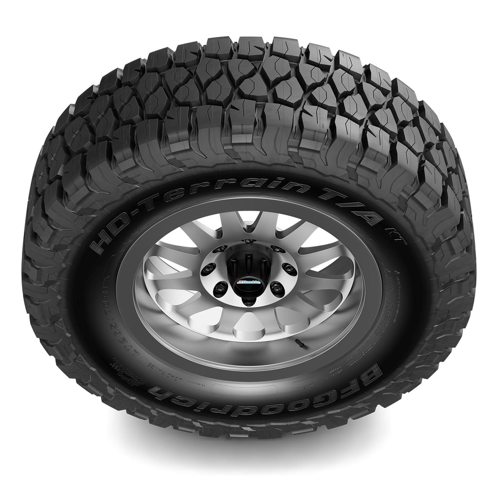 Uniroyal Laredo HT All-Season 235/70R17/XL 109T Tire